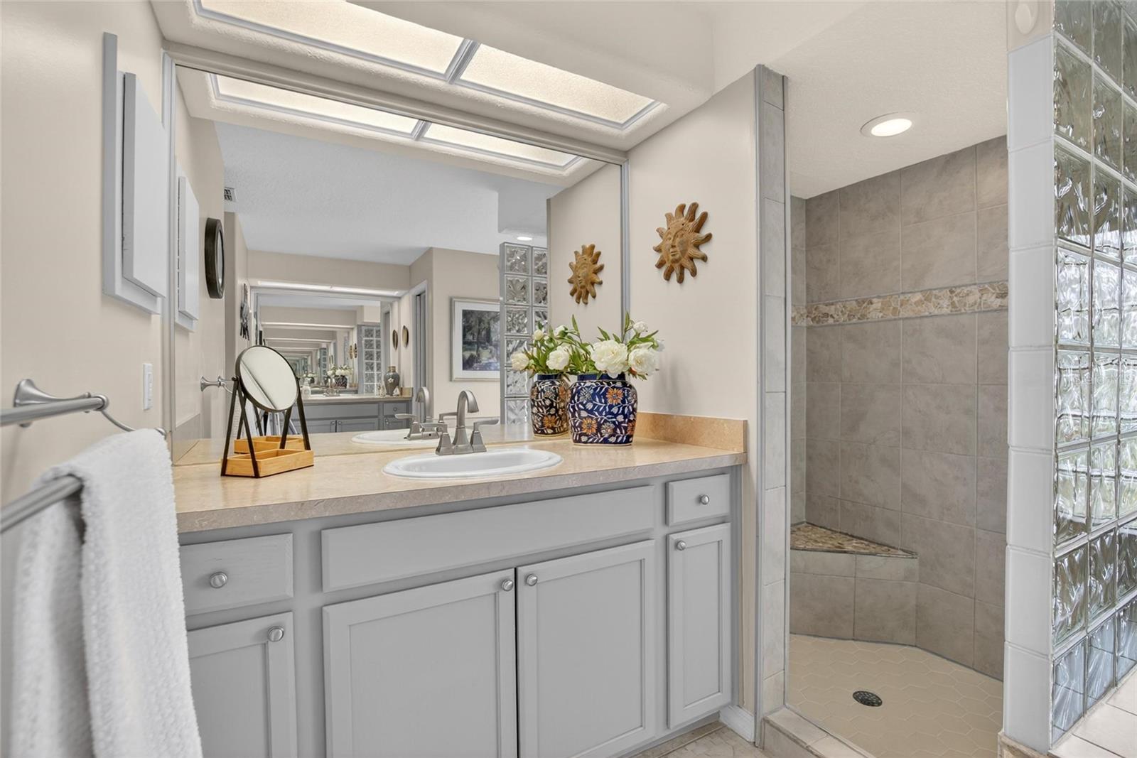 Image 55 of 81 For 2804 Clubhouse Drive