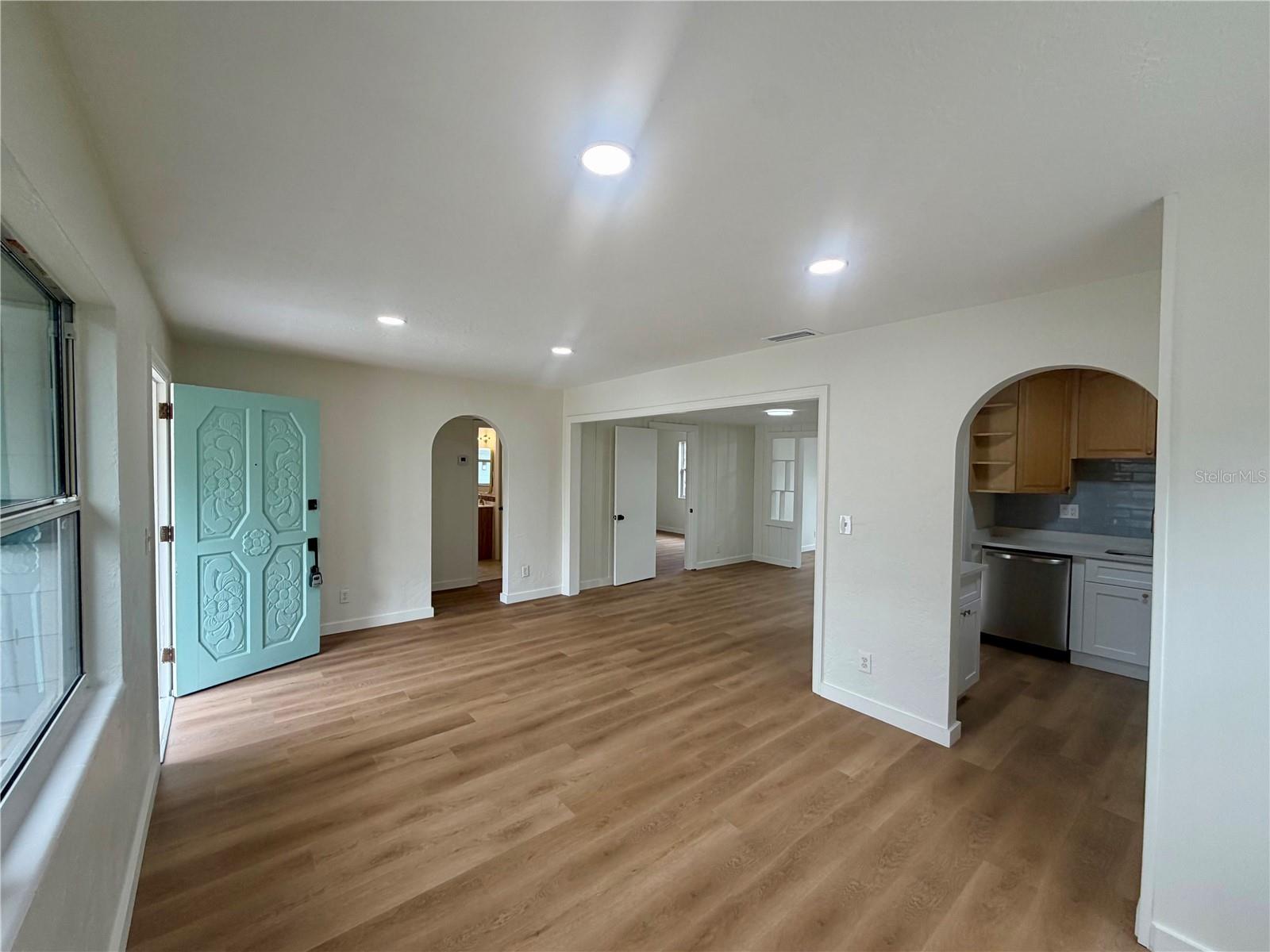 Image 3 of 16 For 3938 2nd Avenue N