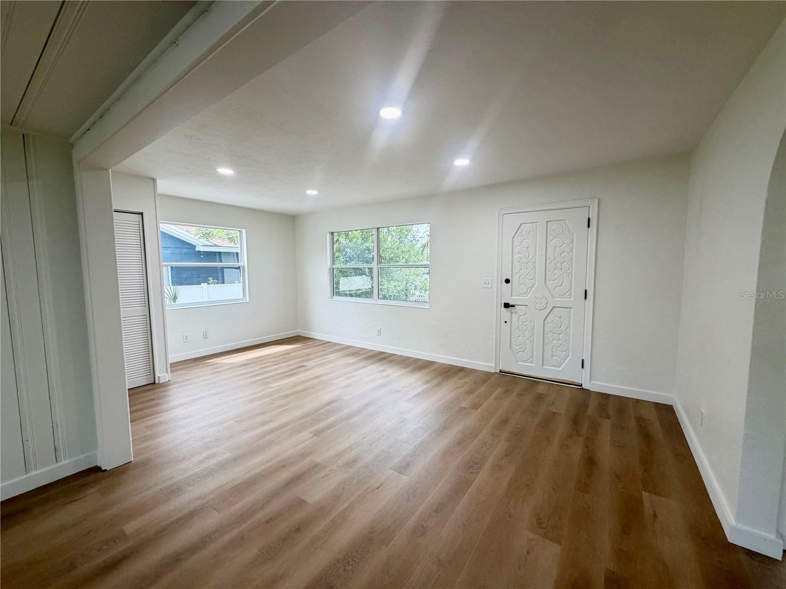 Image 4 of 16 For 3938 2nd Avenue N