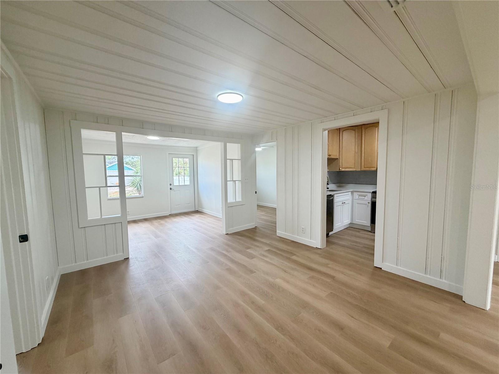 Image 5 of 16 For 3938 2nd Avenue N