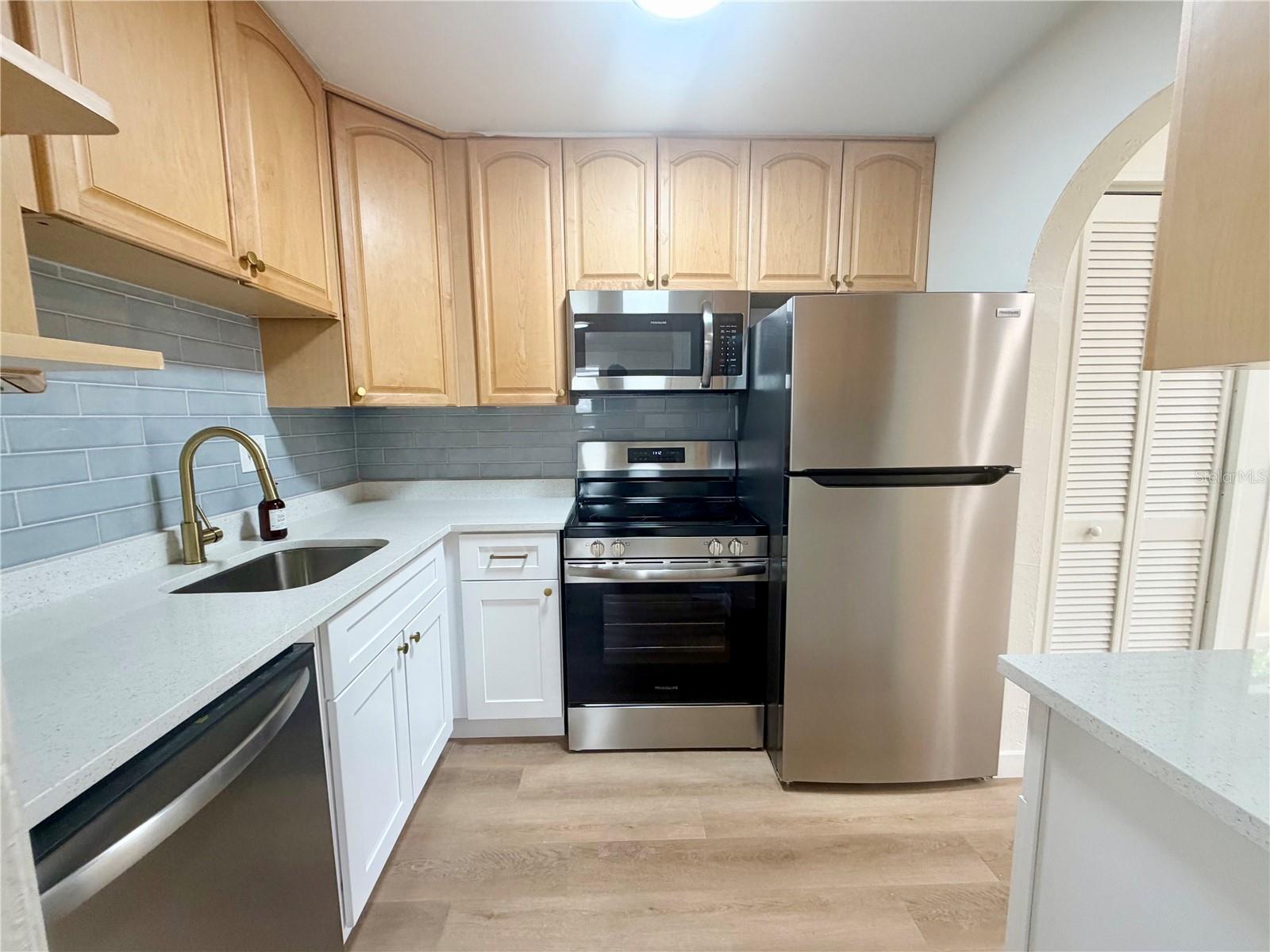 Image 6 of 16 For 3938 2nd Avenue N