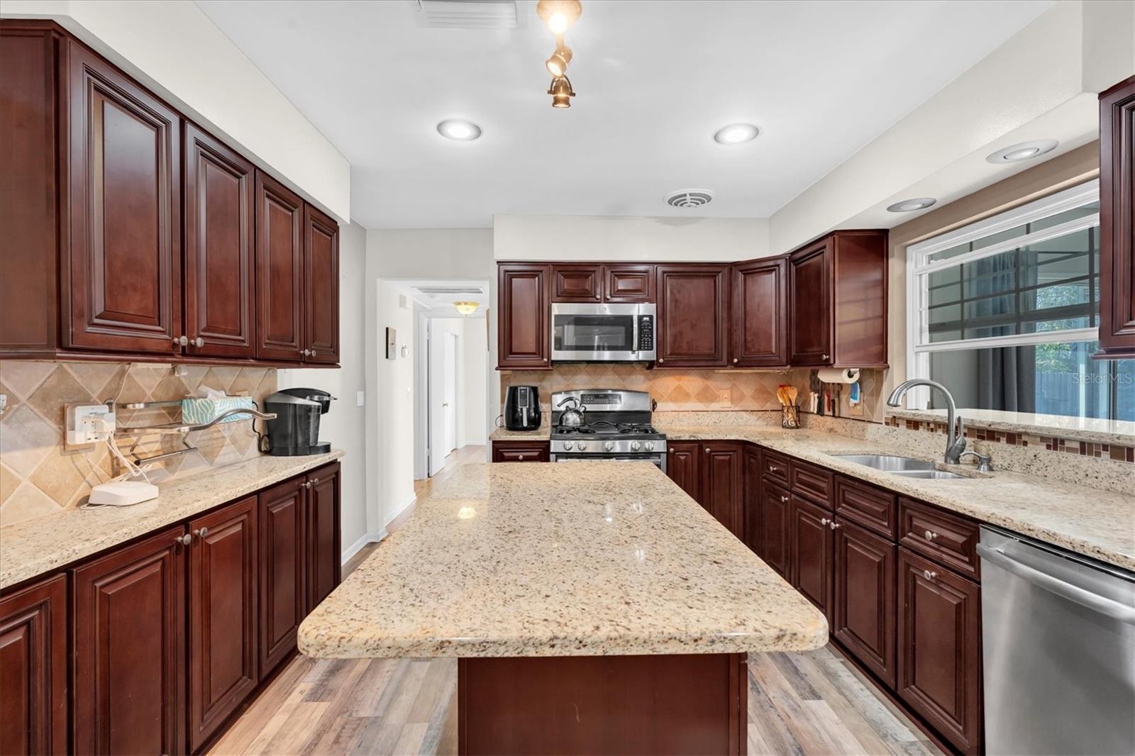 Image 11 of 35 For 29 Southwind Drive