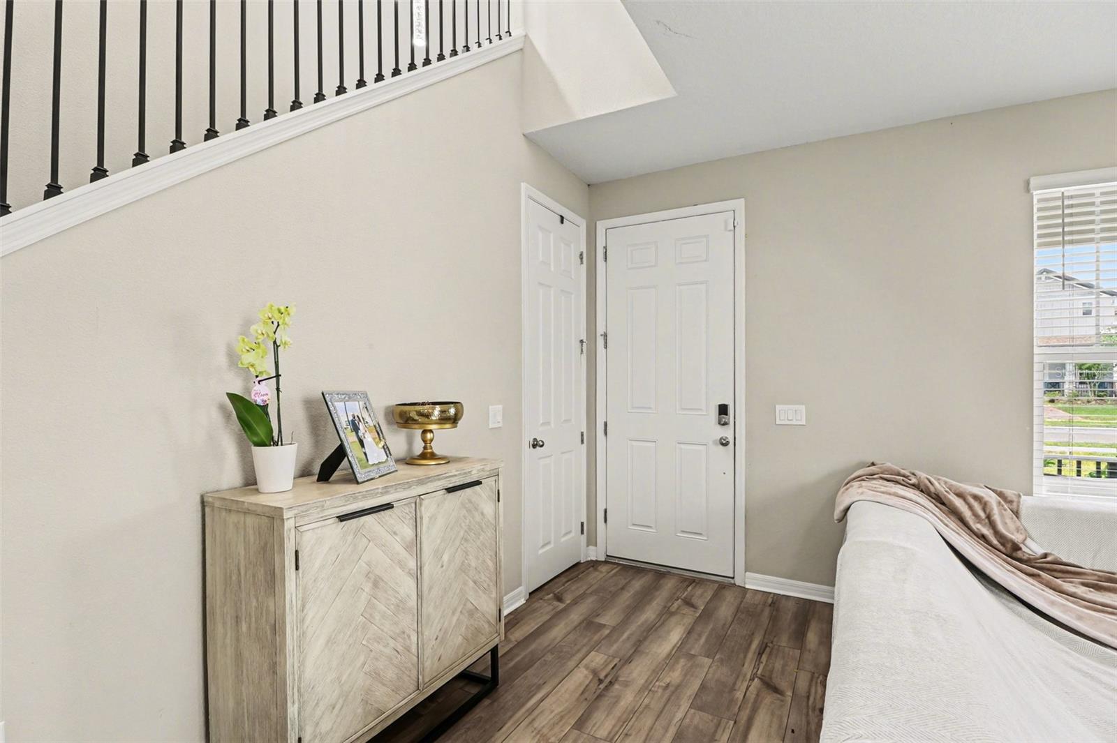 Image 13 of 33 For 14280 Braemar Street