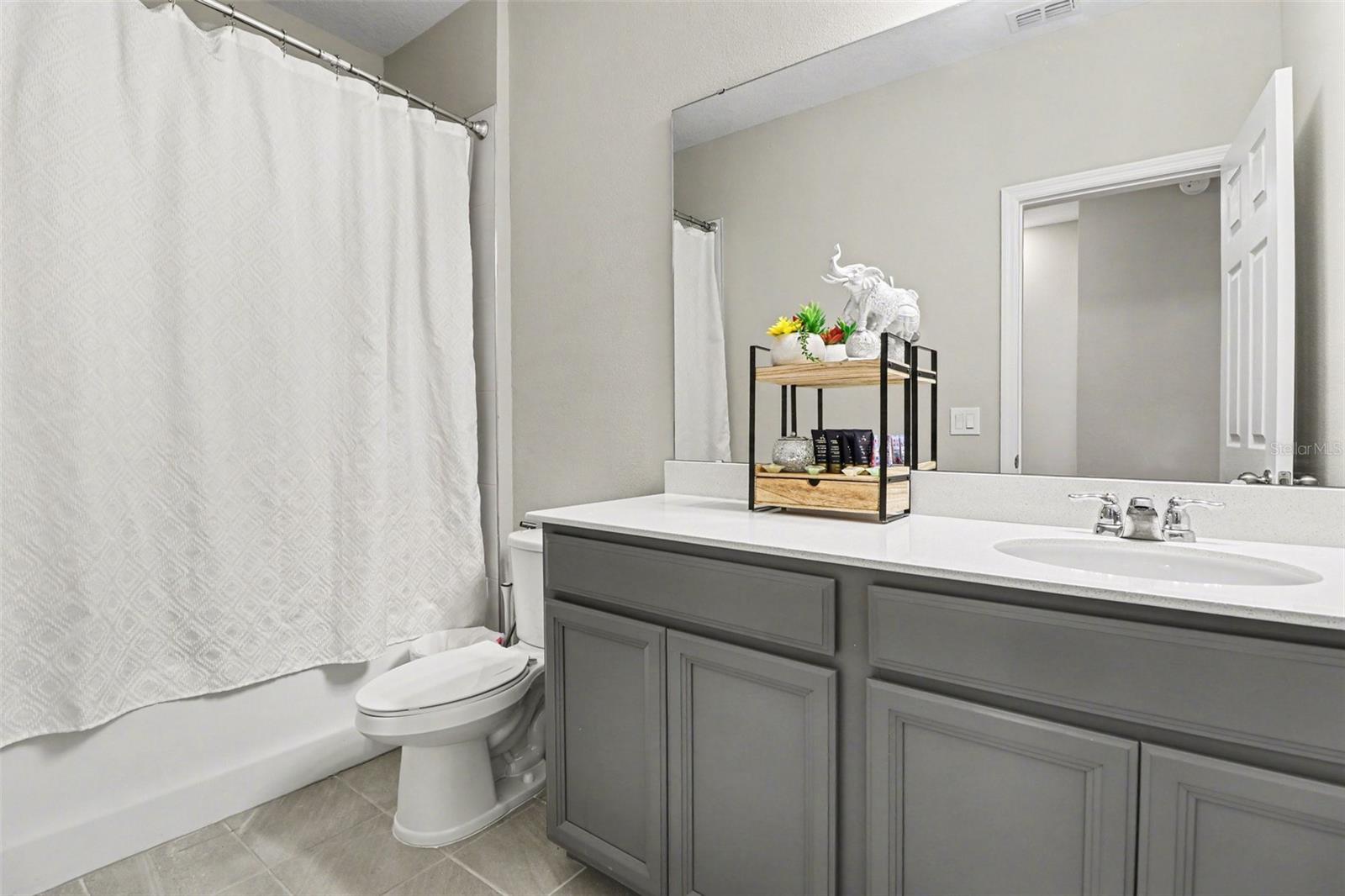 Image 19 of 33 For 14280 Braemar Street