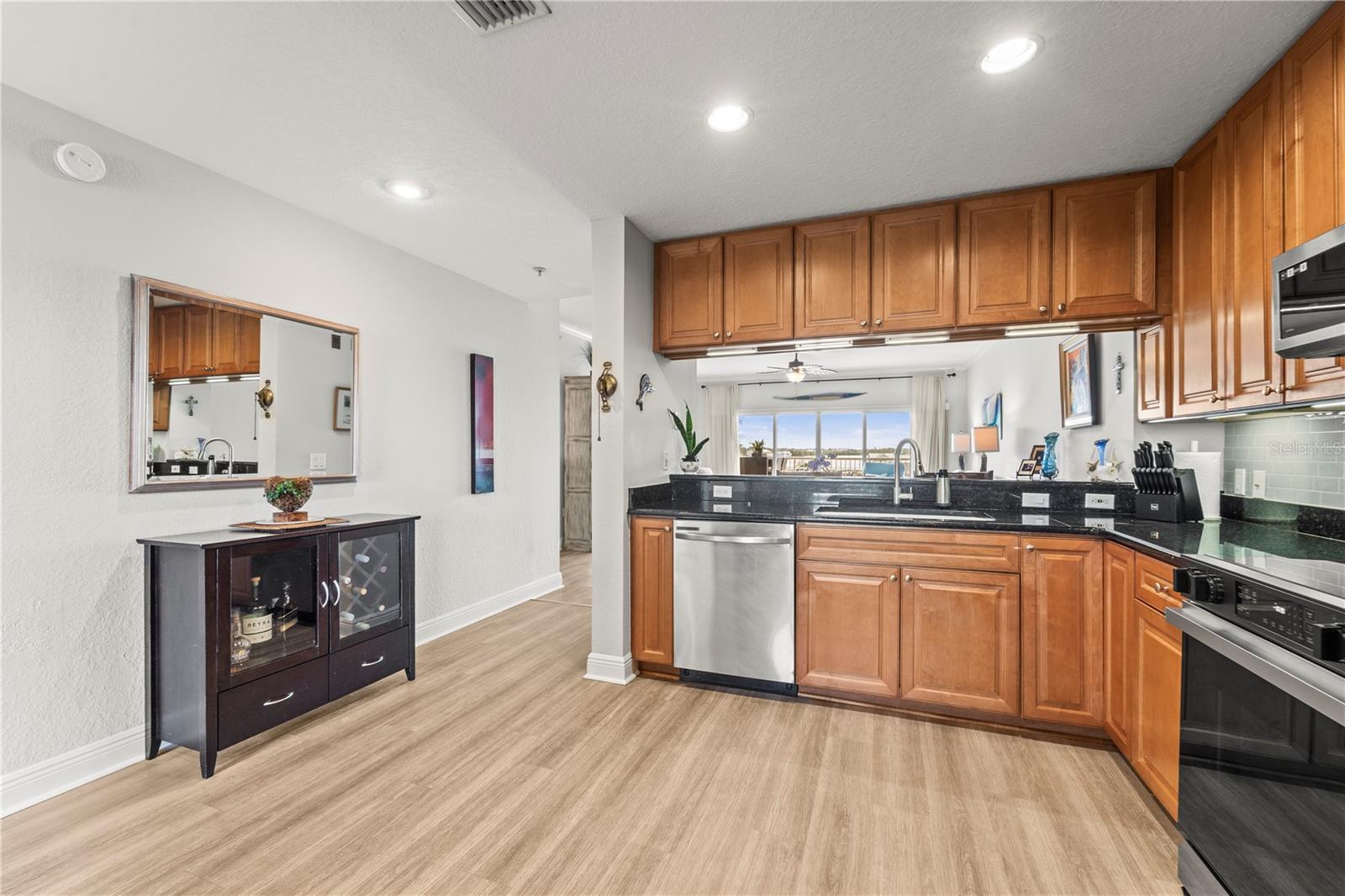 Image 11 of 69 For 425 150th Avenue 2303