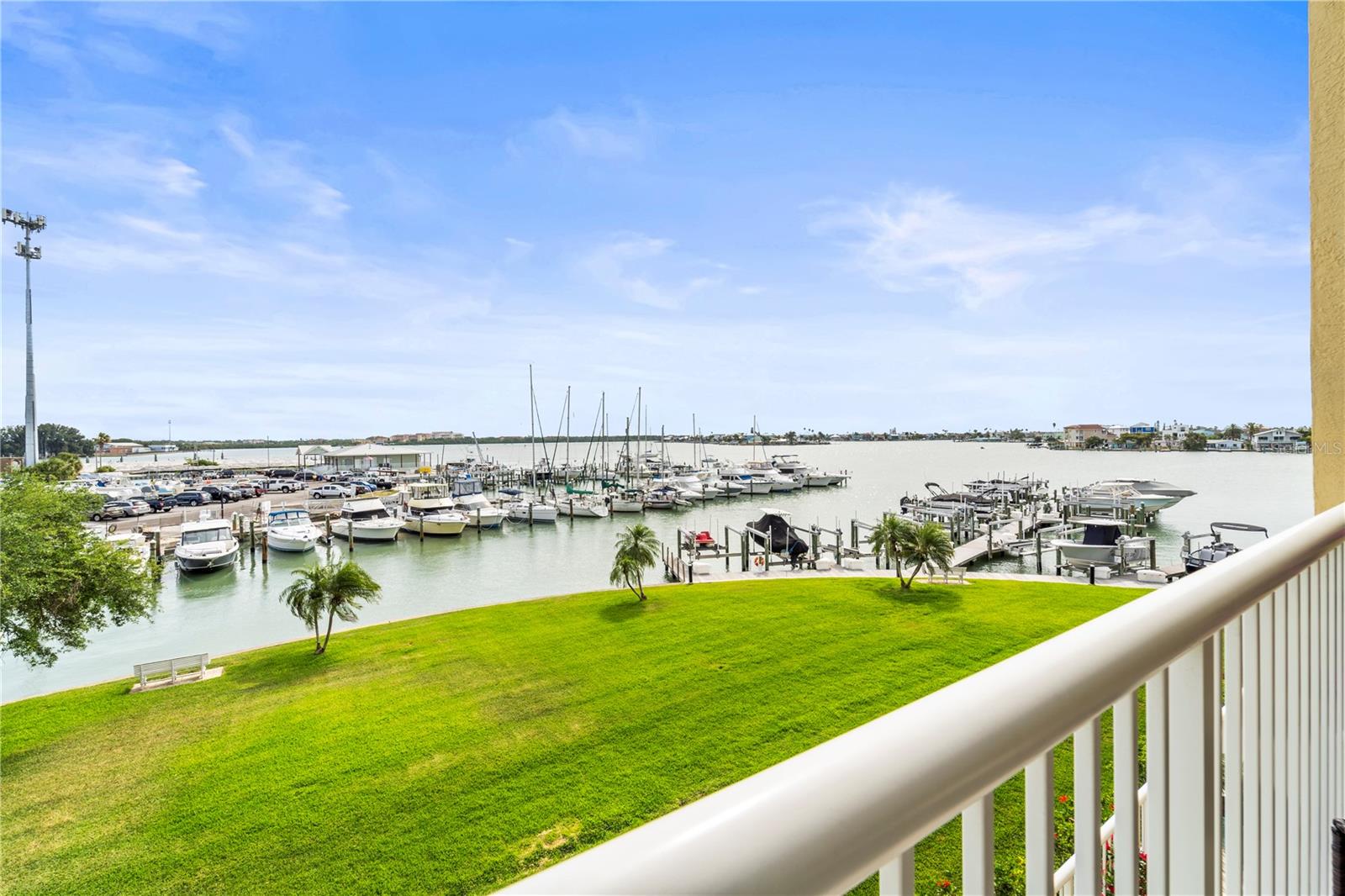 Image 26 of 69 For 425 150th Avenue 2303