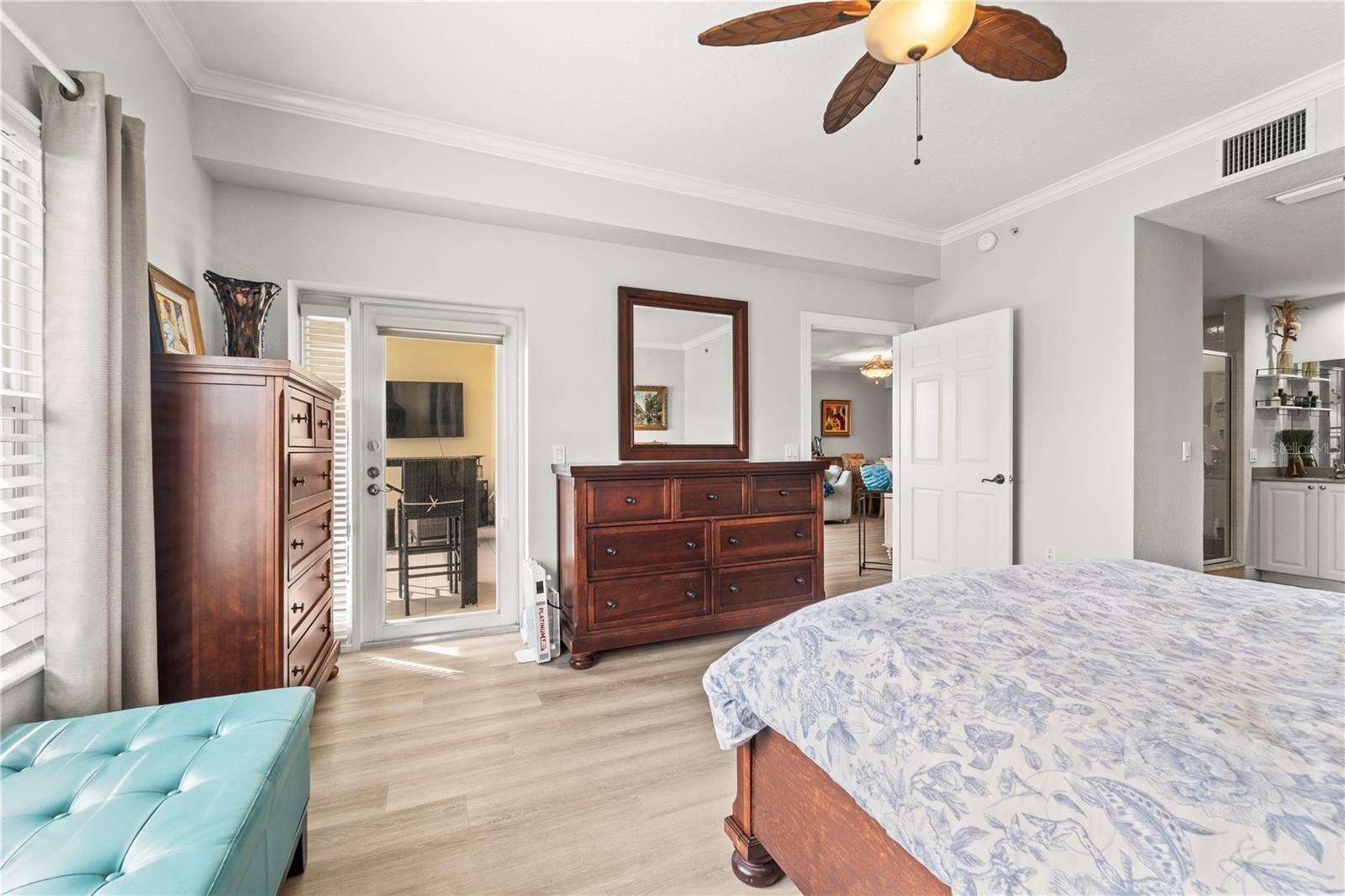 Image 33 of 69 For 425 150th Avenue 2303