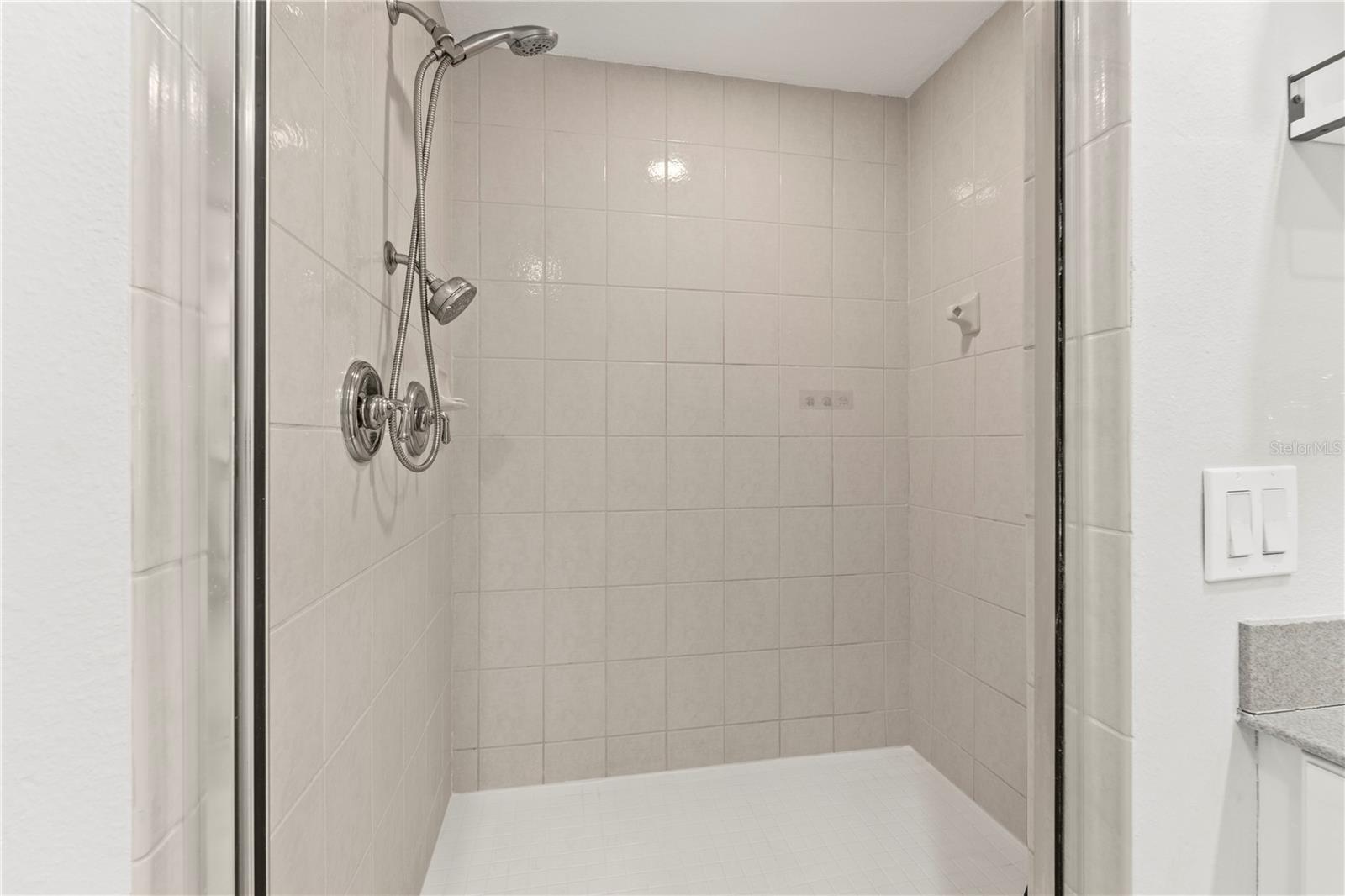 Image 36 of 69 For 425 150th Avenue 2303