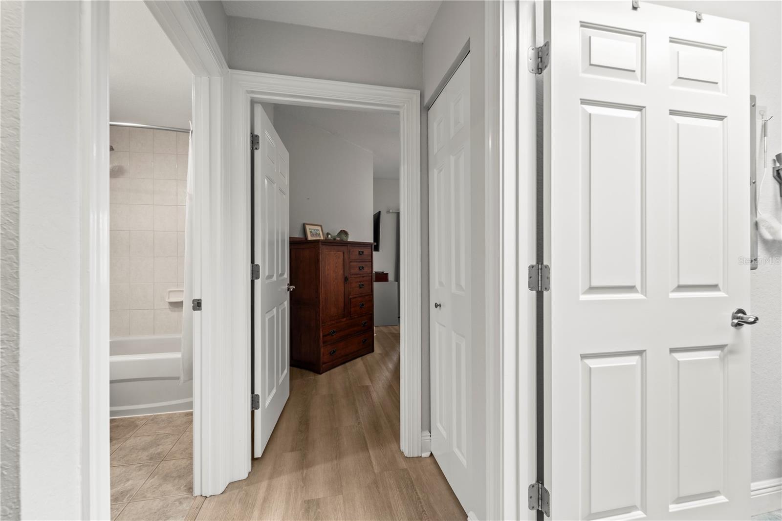 Image 43 of 69 For 425 150th Avenue 2303