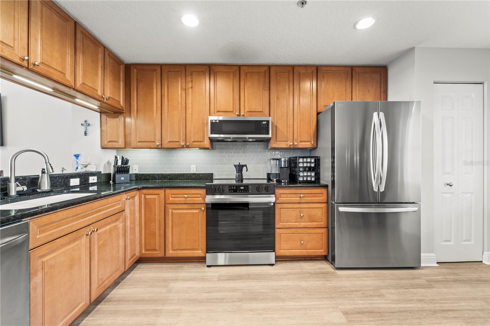 Image 5 of 69 For 425 150th Avenue 2303