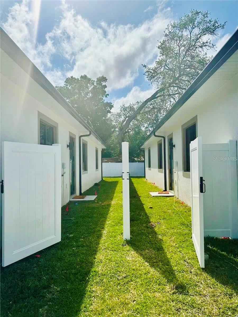 Image 11 of 11 For 4106 Thatcher Avenue A