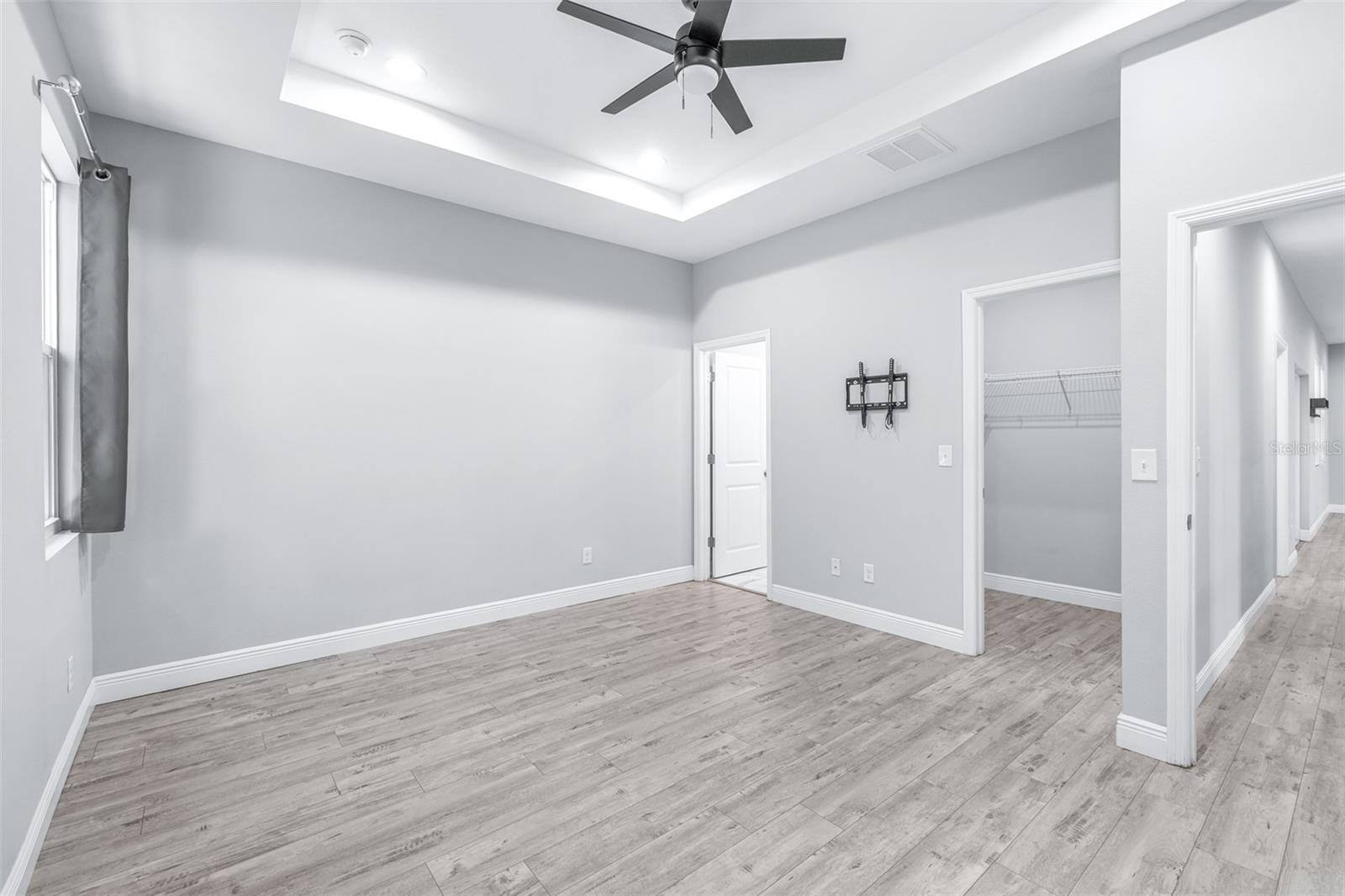 Image 22 of 57 For 1505 North Bay Street