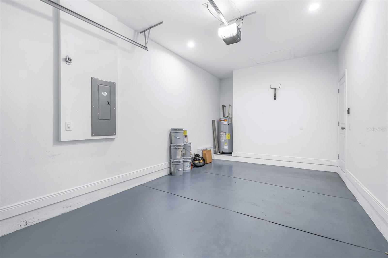 Image 41 of 57 For 1505 North Bay Street