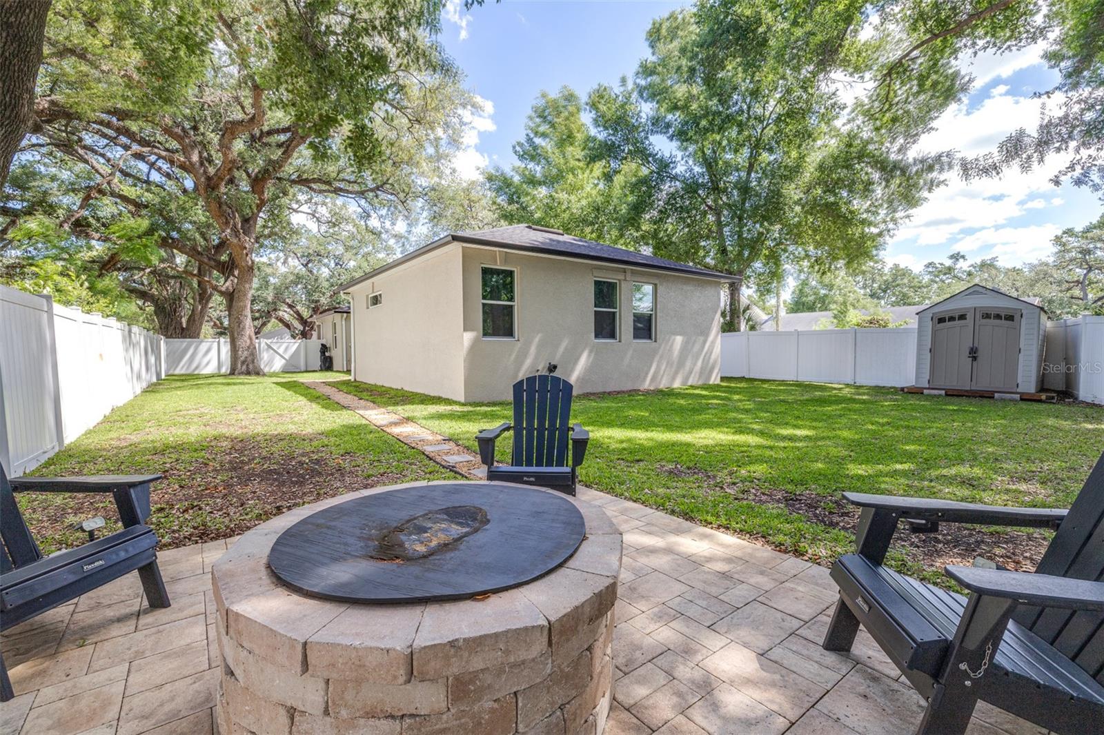 Image 49 of 57 For 1505 North Bay Street