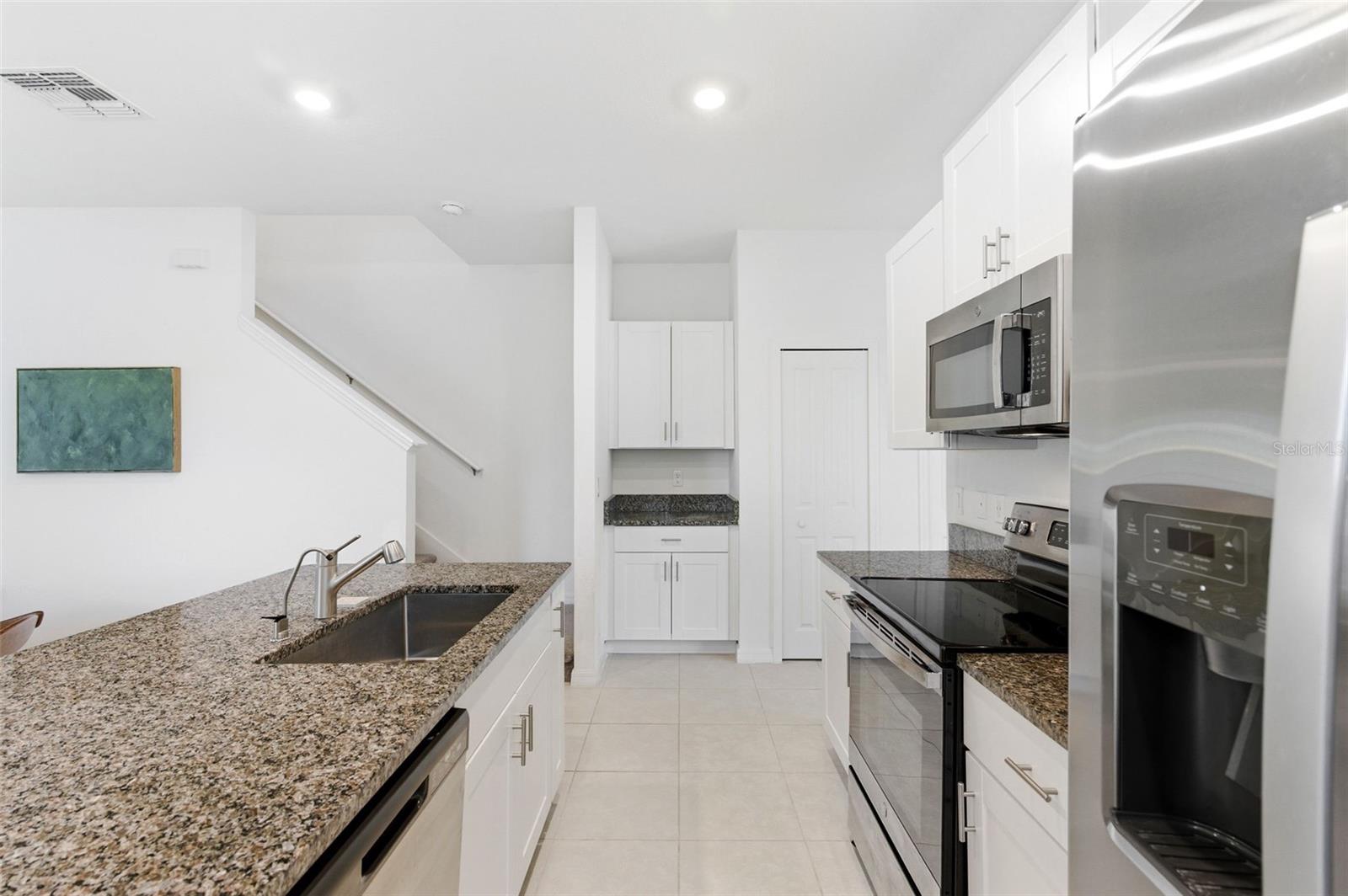 Image 19 of 59 For 873 Tennyson Mill Circle