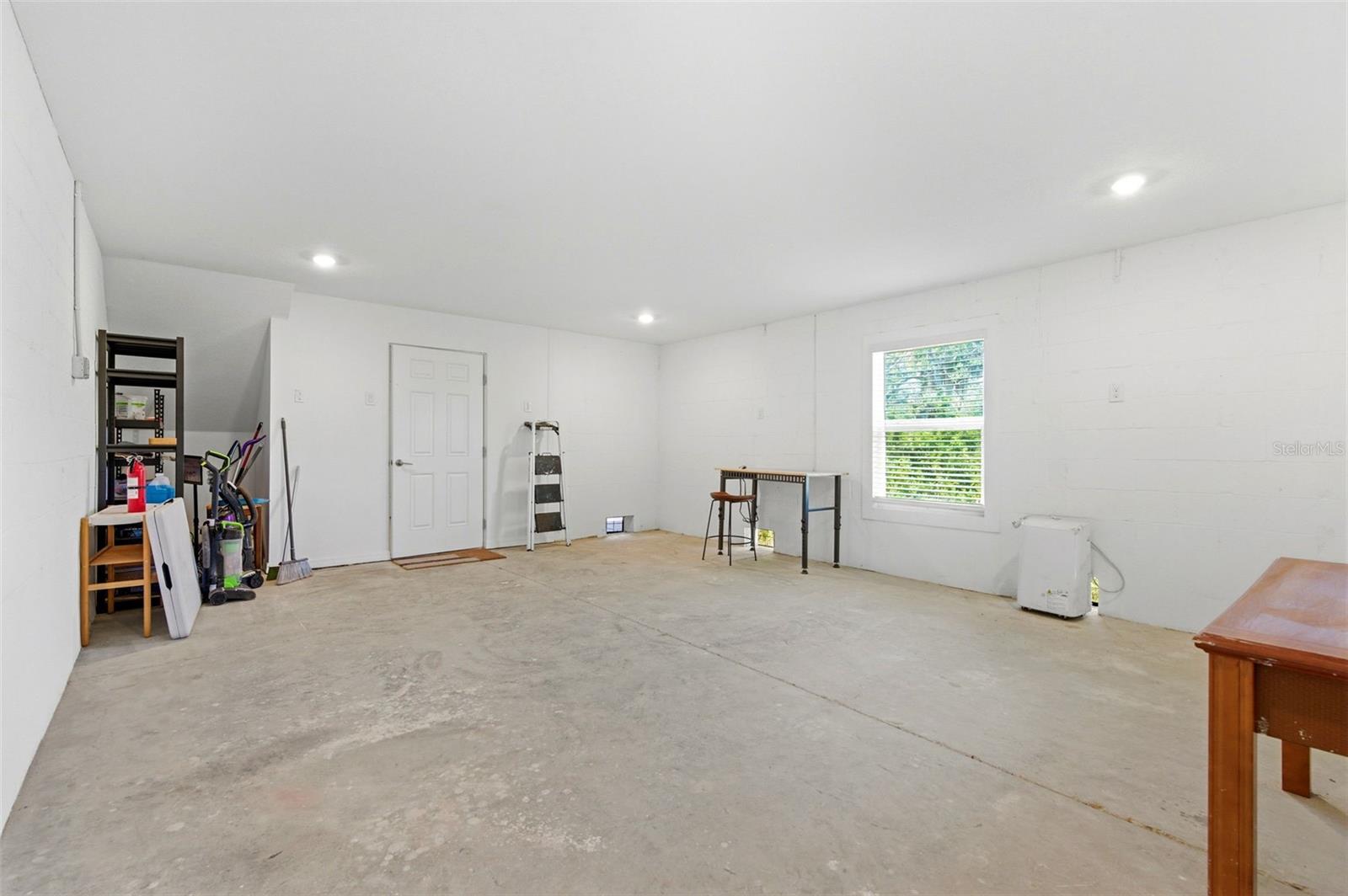 Image 43 of 59 For 873 Tennyson Mill Circle