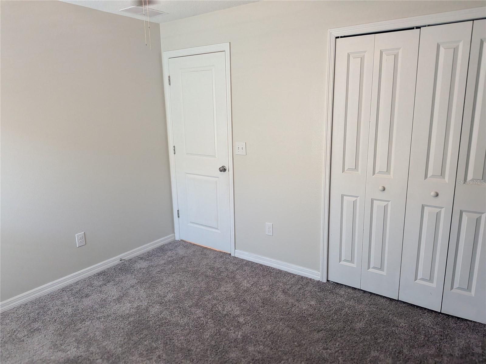 Image 11 of 25 For 446 Argyll Drive