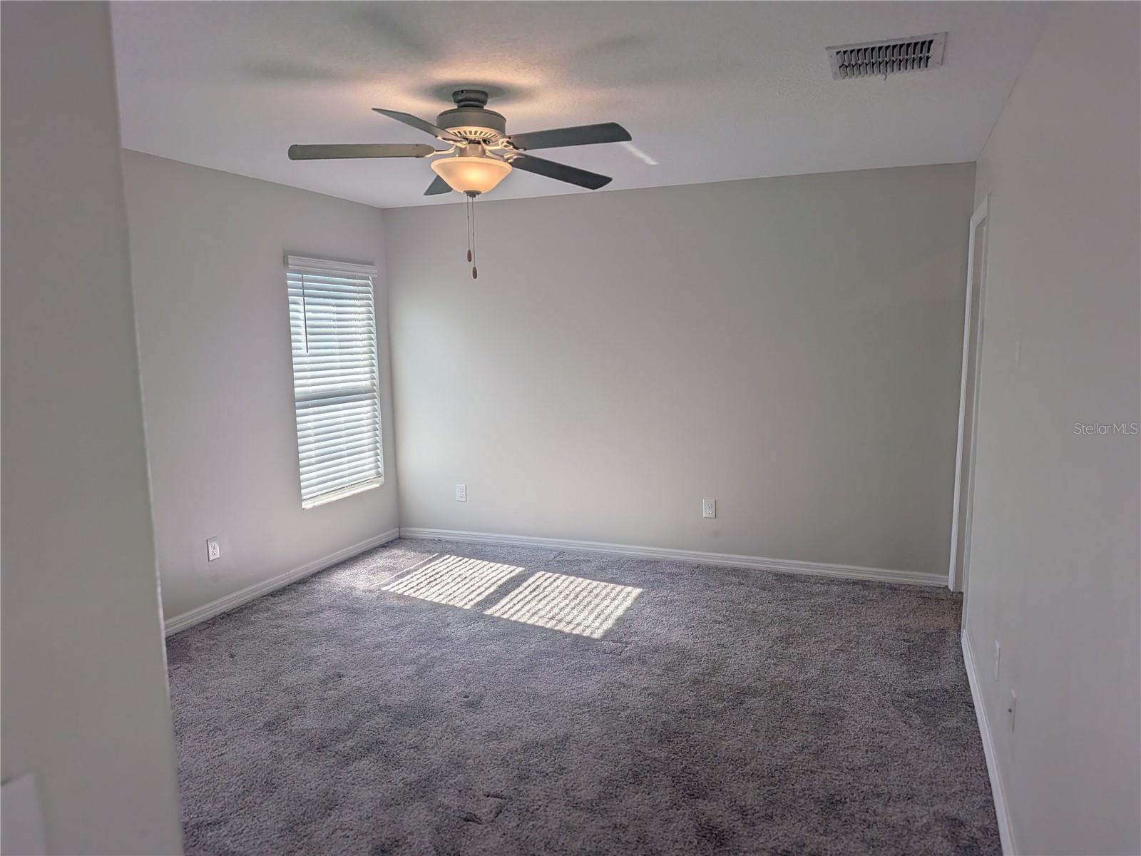 Image 18 of 25 For 446 Argyll Drive