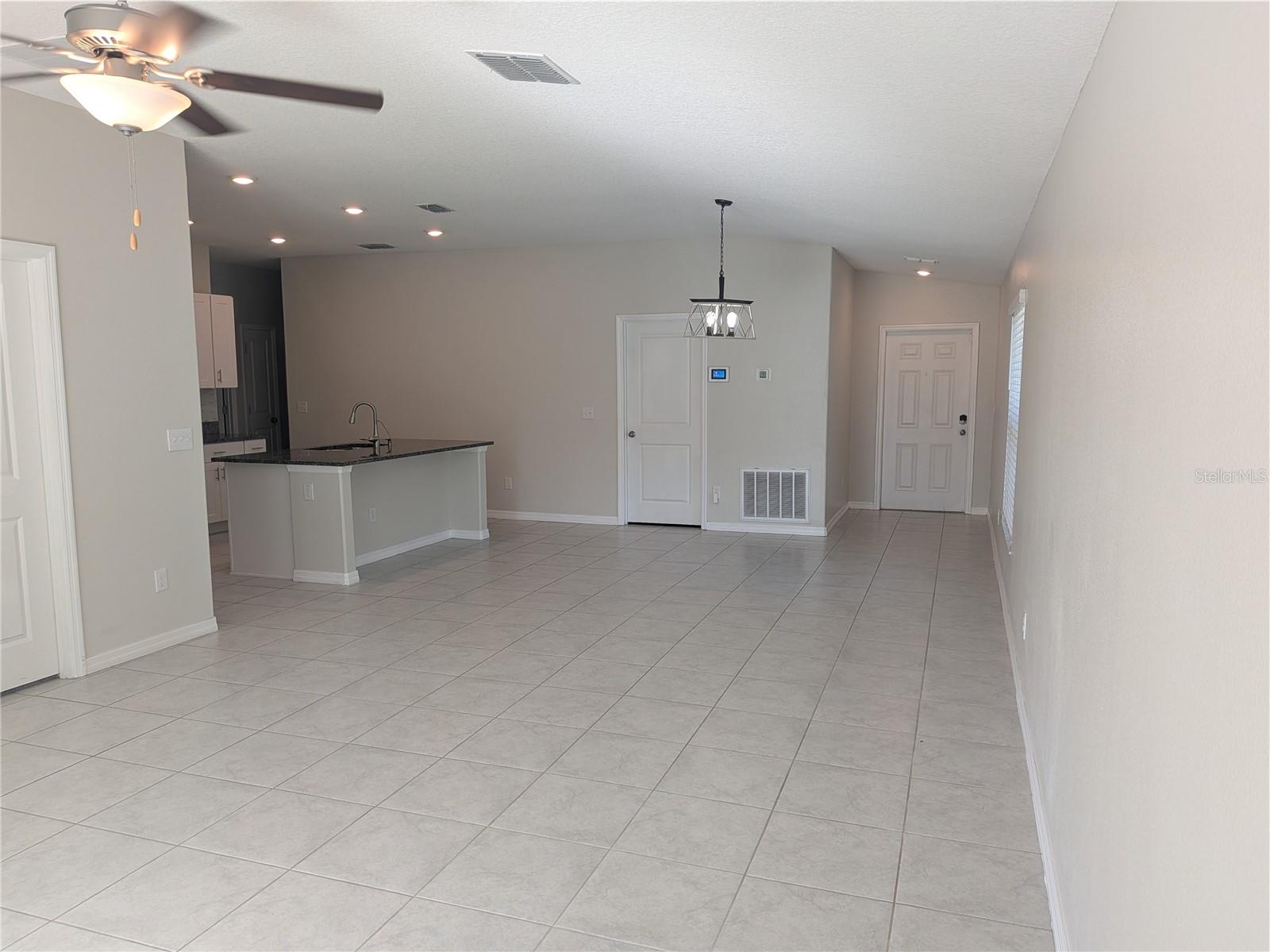 Image 20 of 25 For 446 Argyll Drive