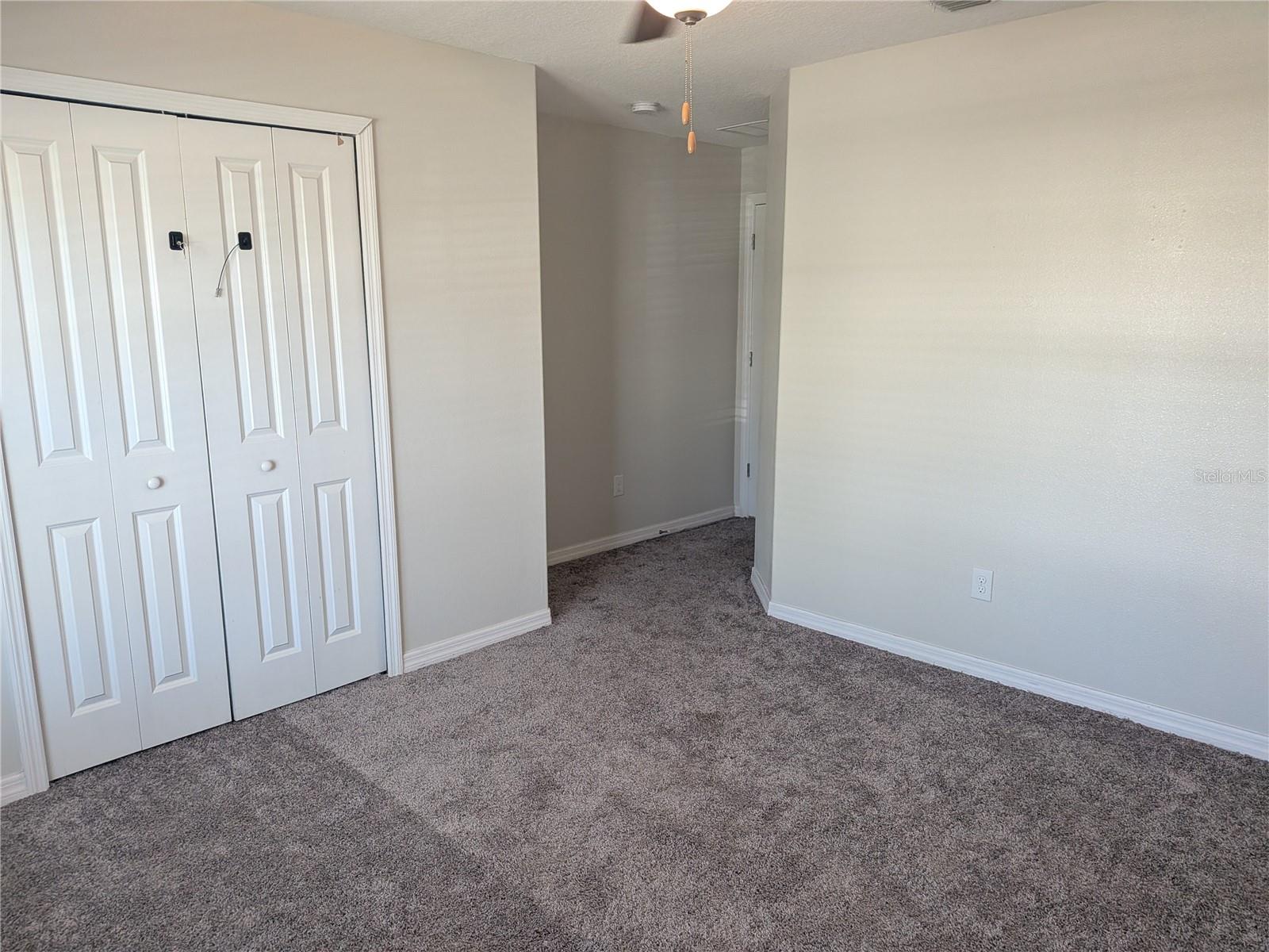 Image 7 of 25 For 446 Argyll Drive