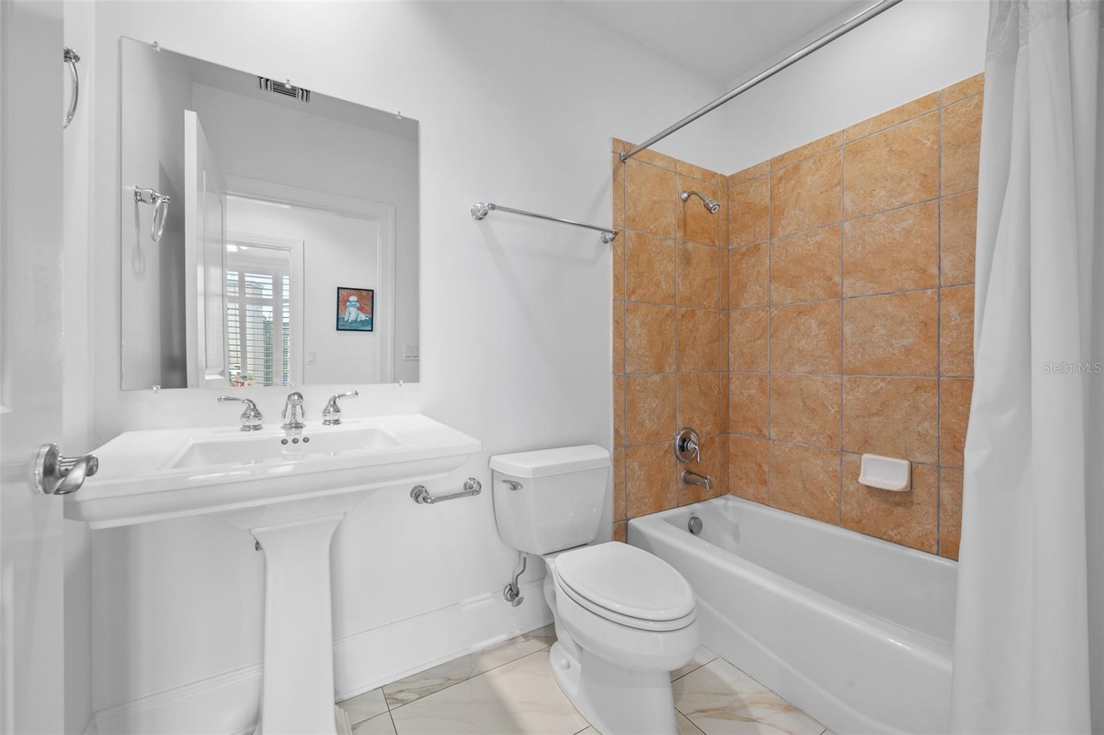 Image 19 of 28 For 275 Bayshore Boulevard 804