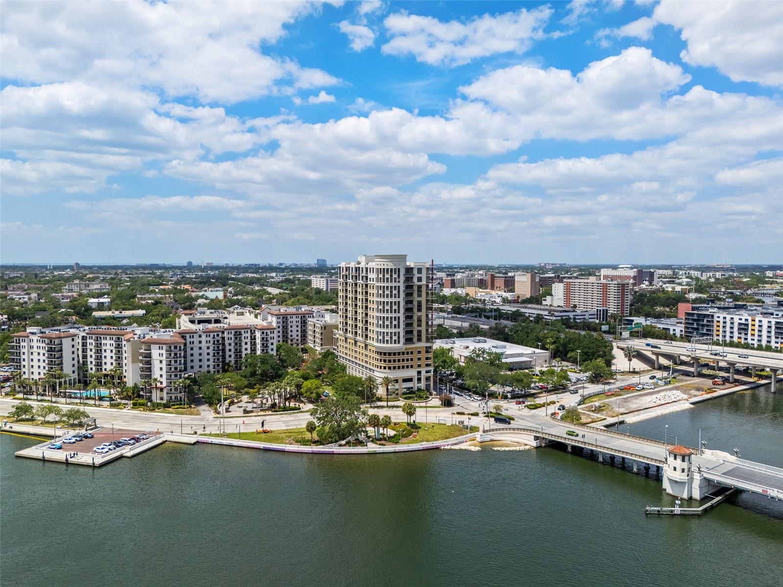 Image 27 of 28 For 275 Bayshore Boulevard 804