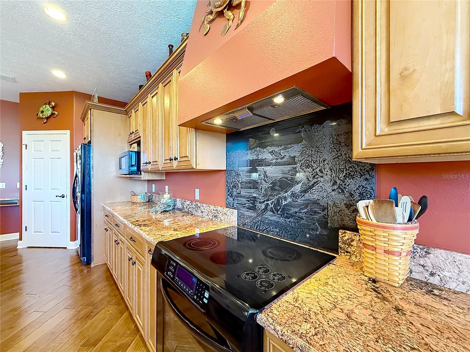 Image 22 of 92 For 1920 16th Street