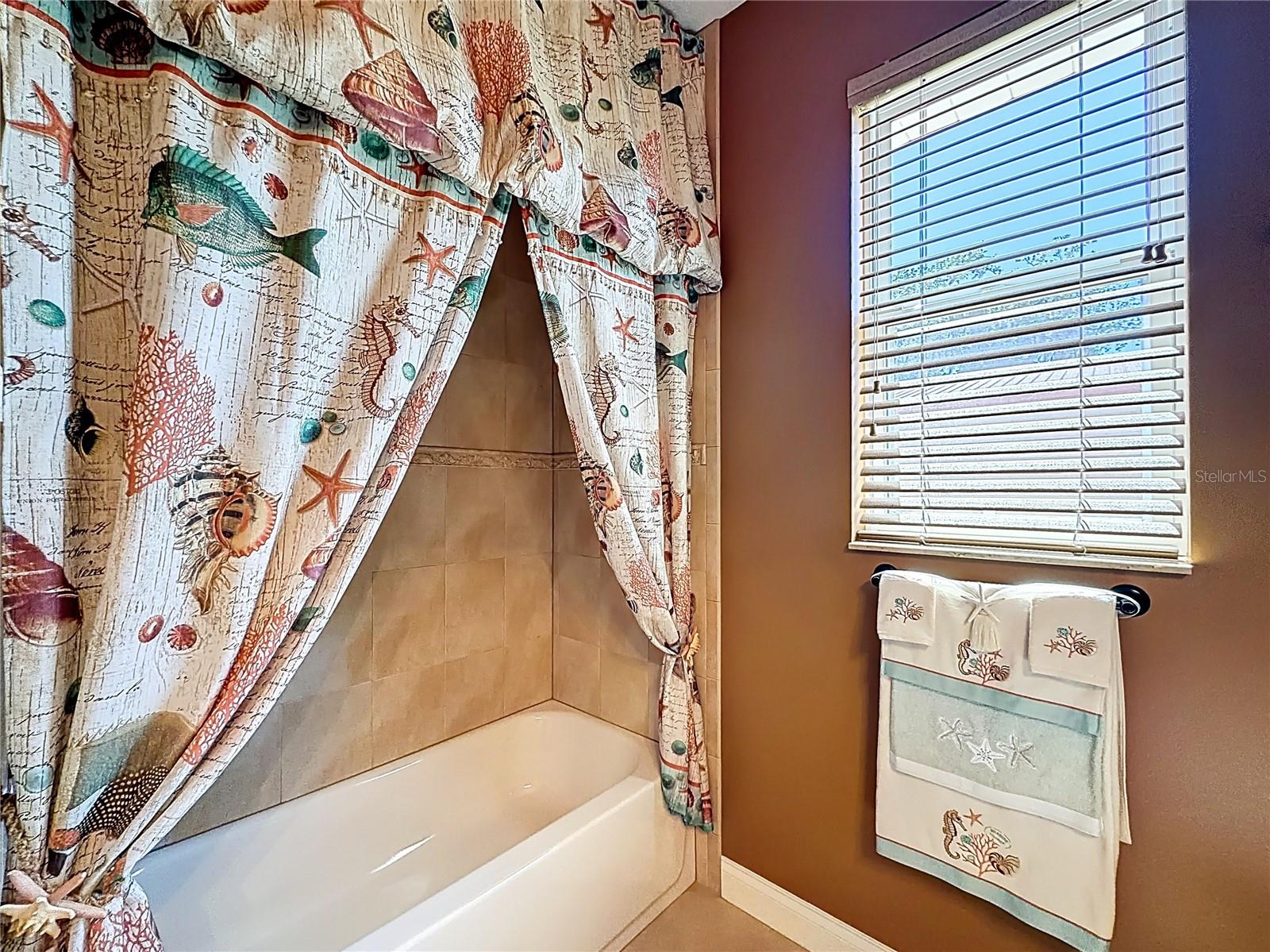 Image 32 of 92 For 1920 16th Street