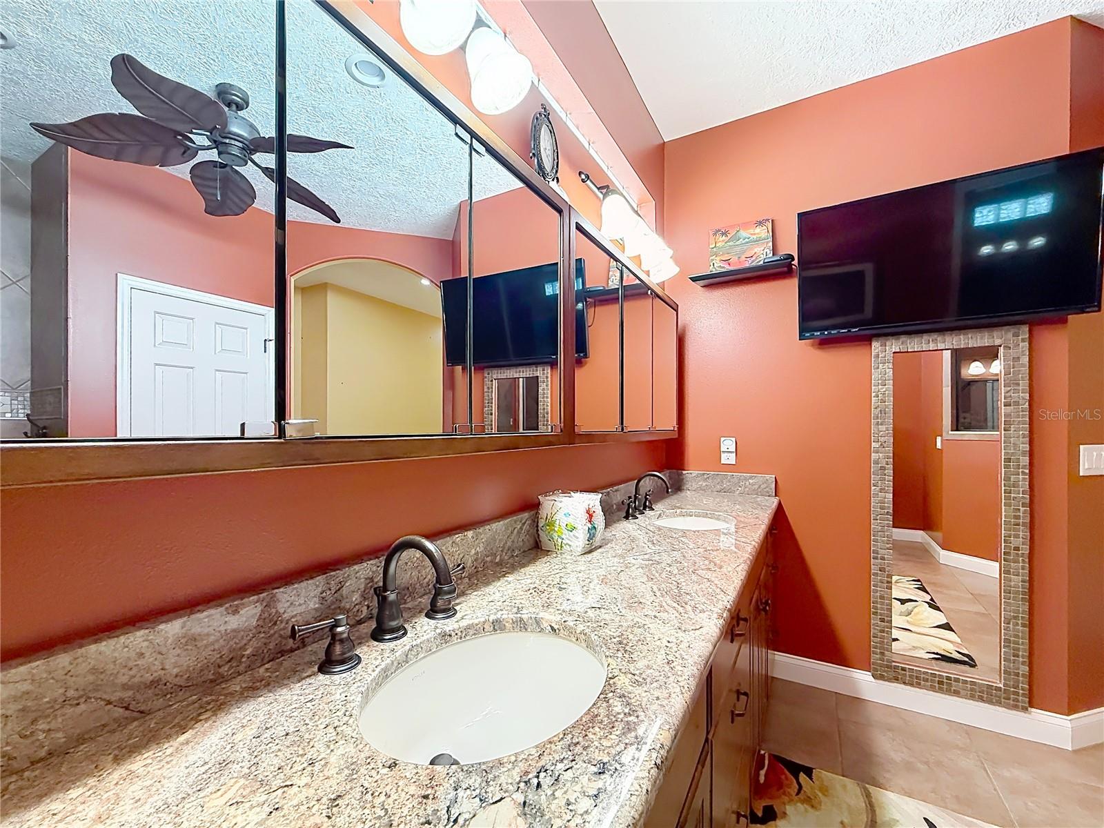 Image 47 of 92 For 1920 16th Street