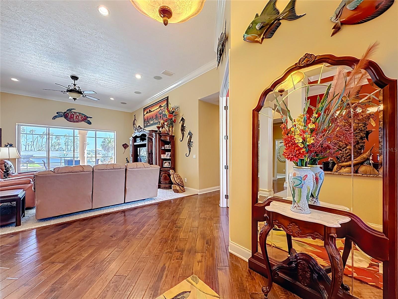 Image 7 of 92 For 1920 16th Street