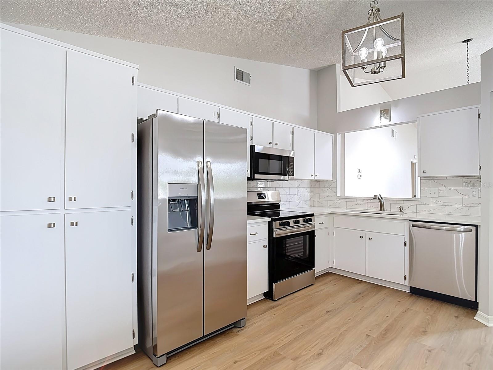 Image 10 of 86 For 12405 Eagleswood Drive D