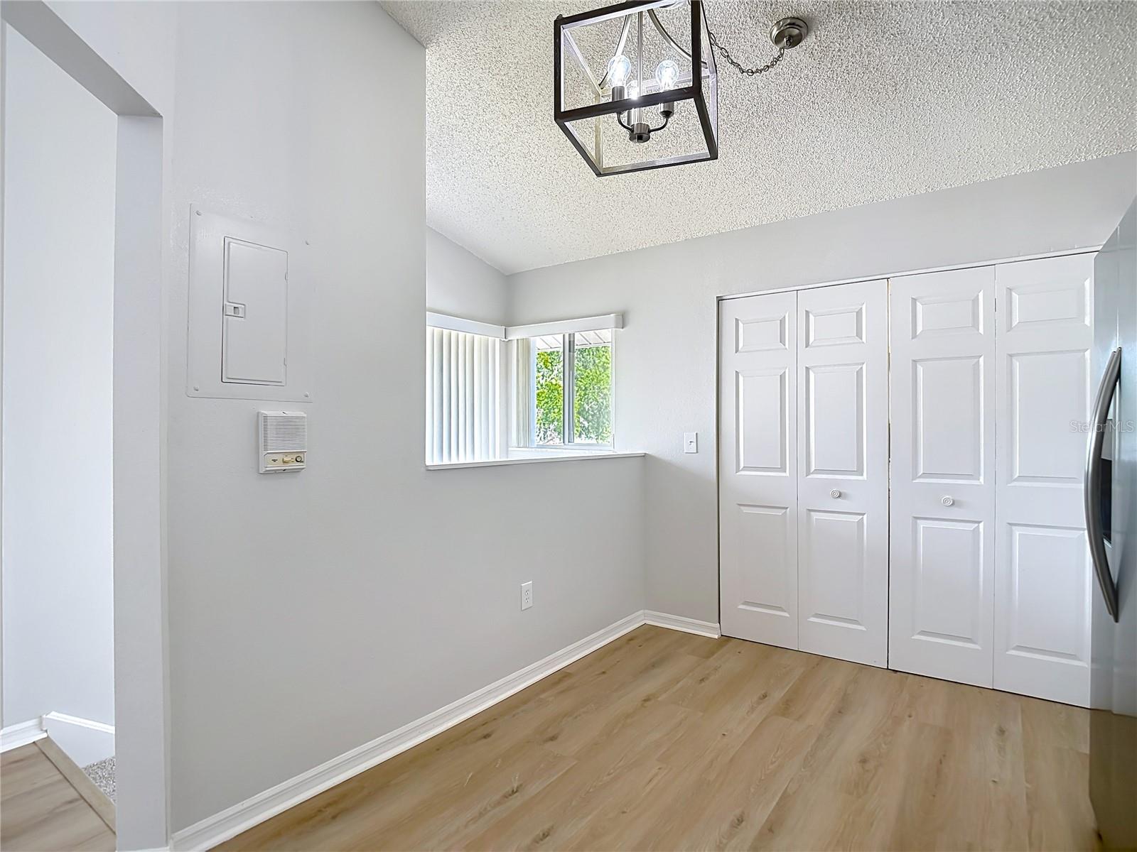 Image 11 of 86 For 12405 Eagleswood Drive D