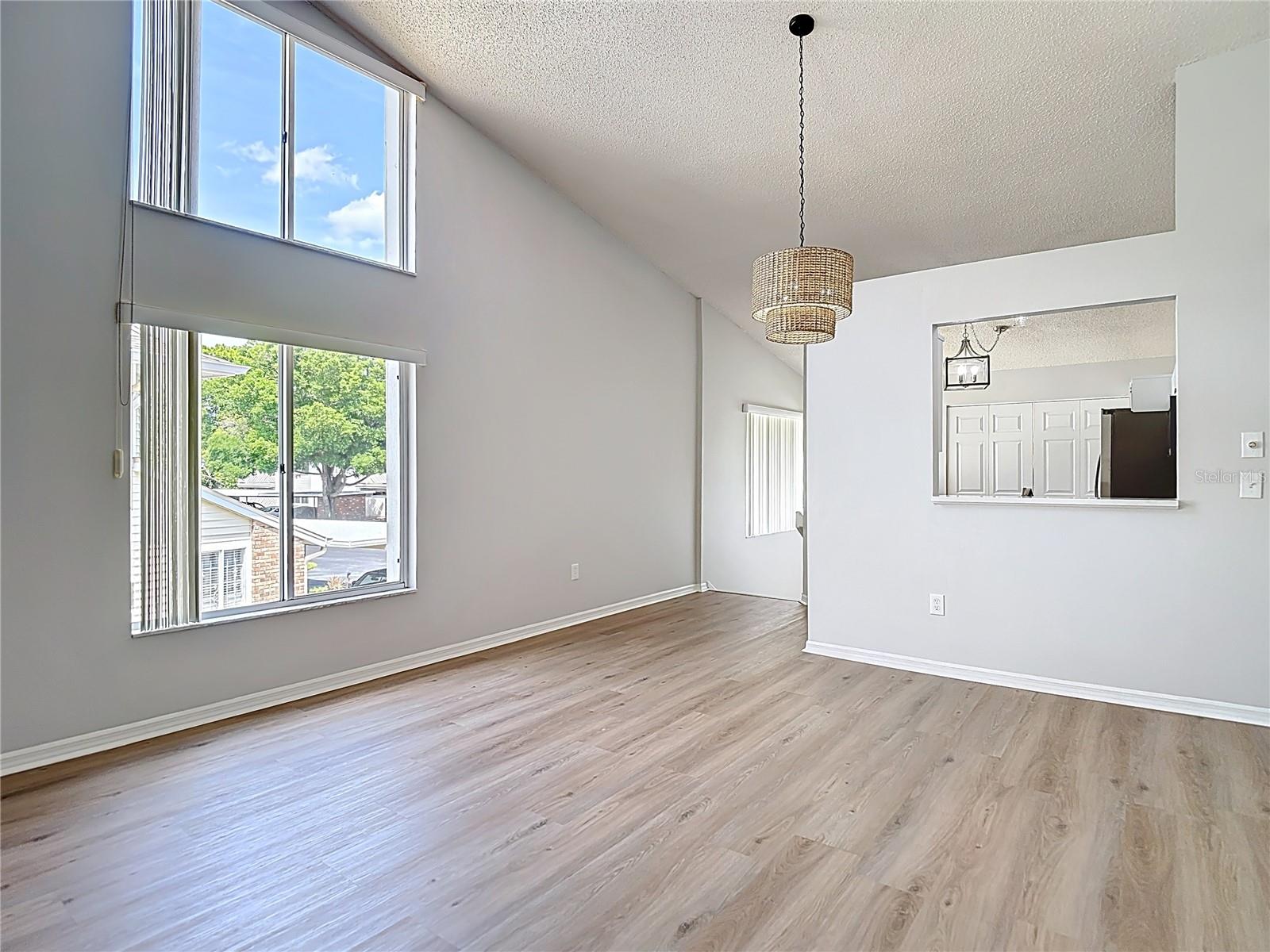 Image 17 of 86 For 12405 Eagleswood Drive D