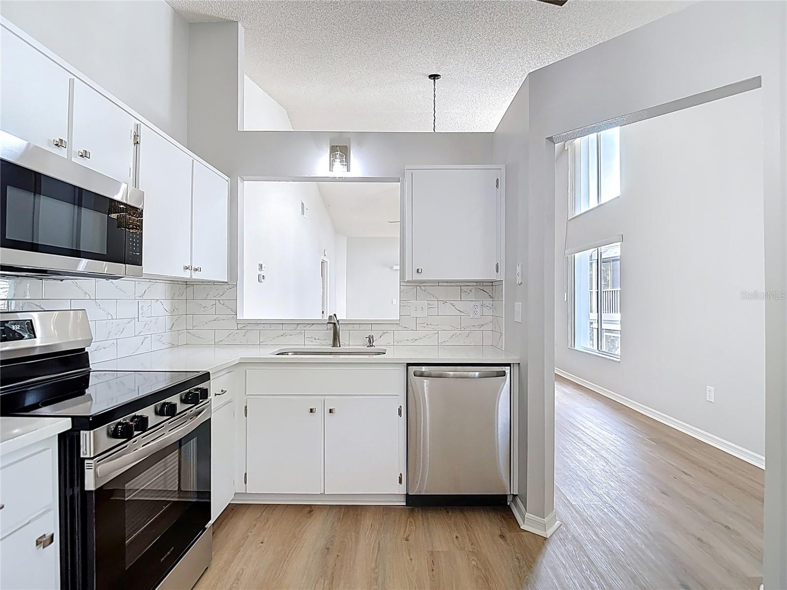 Image 9 of 86 For 12405 Eagleswood Drive D