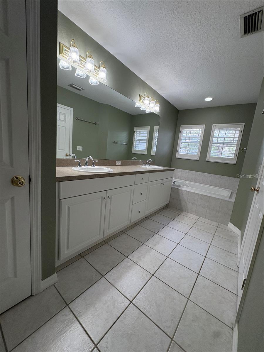 Image 15 of 29 For 2856 Bayshore Trails Drive