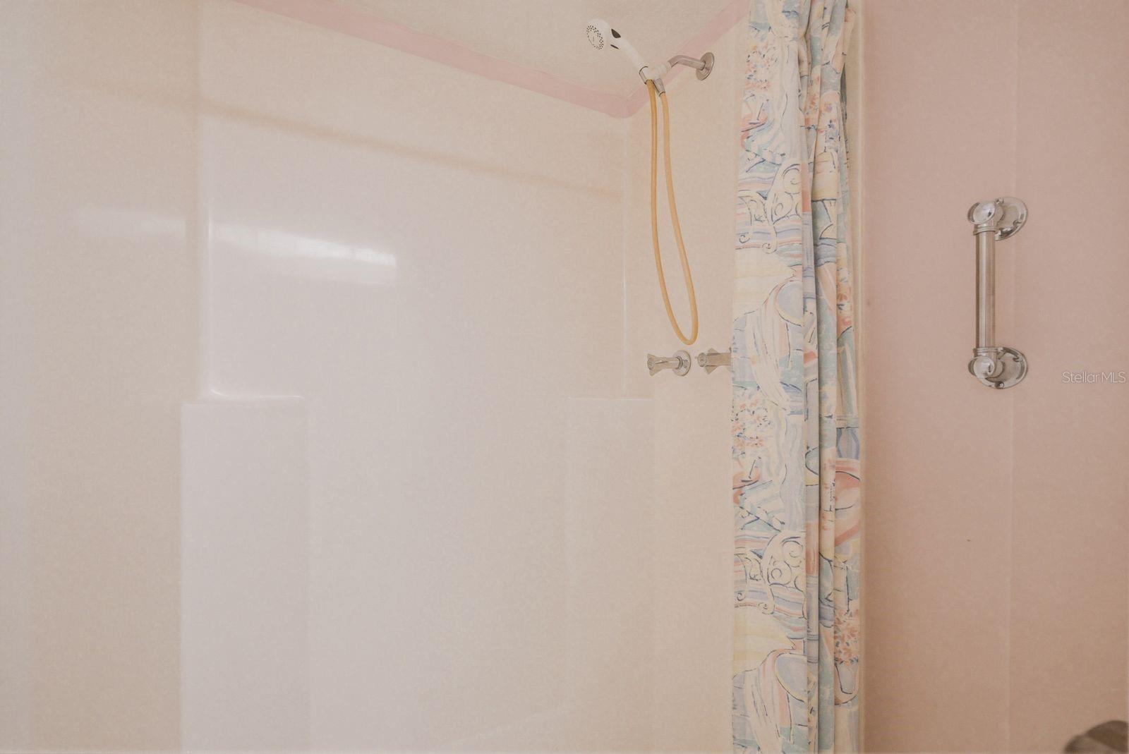 Image 24 of 39 For 1655 Highland Avenue D138