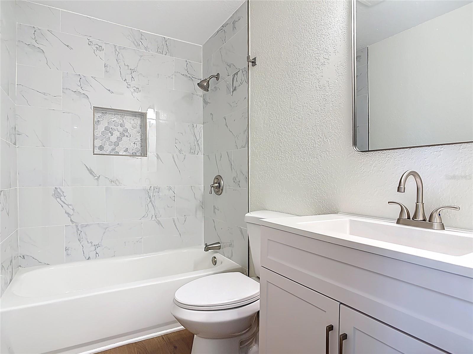 Listing photo id 26 for 1415 Frances Drive