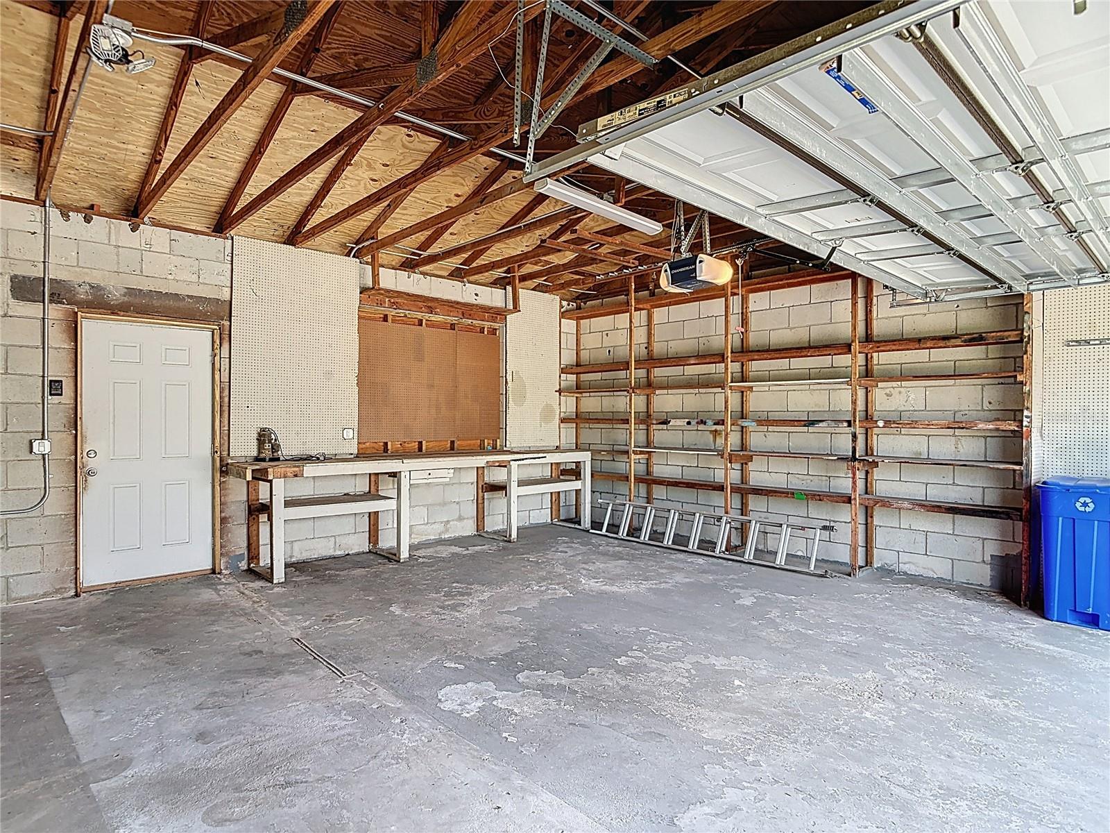 Listing photo id 48 for 1415 Frances Drive