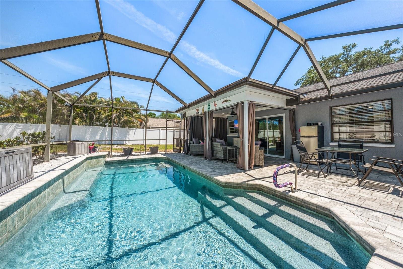 Image 15 of 18 For 1875 Arbor Drive S