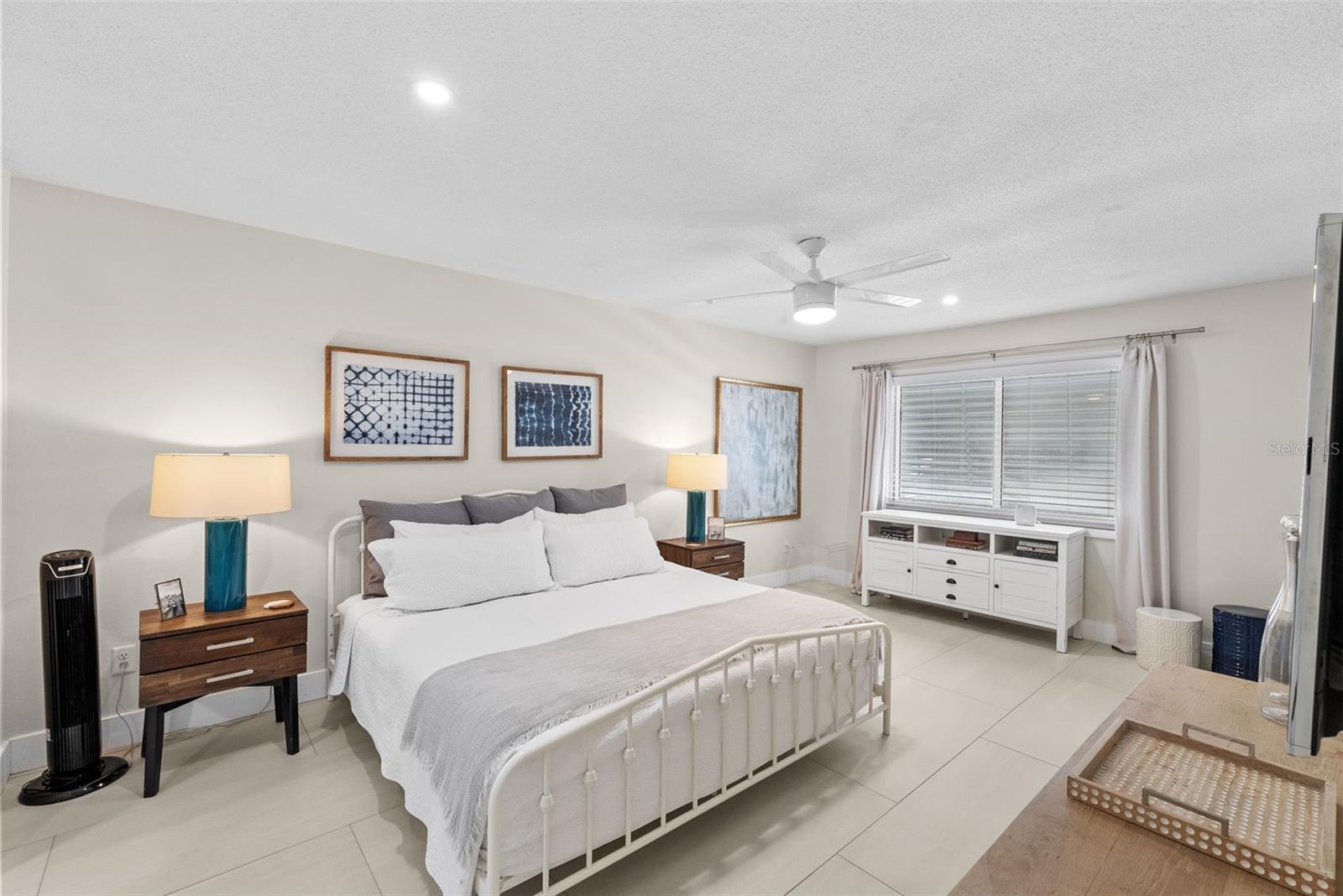 Listing photo id 19 for 439 Causeway Boulevard