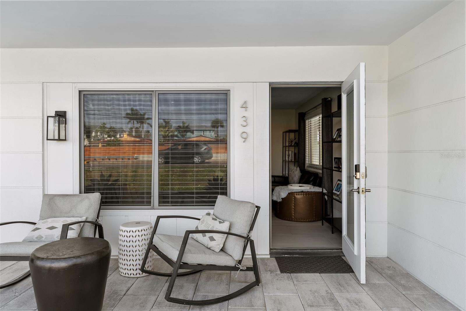 Listing photo id 24 for 439 Causeway Boulevard