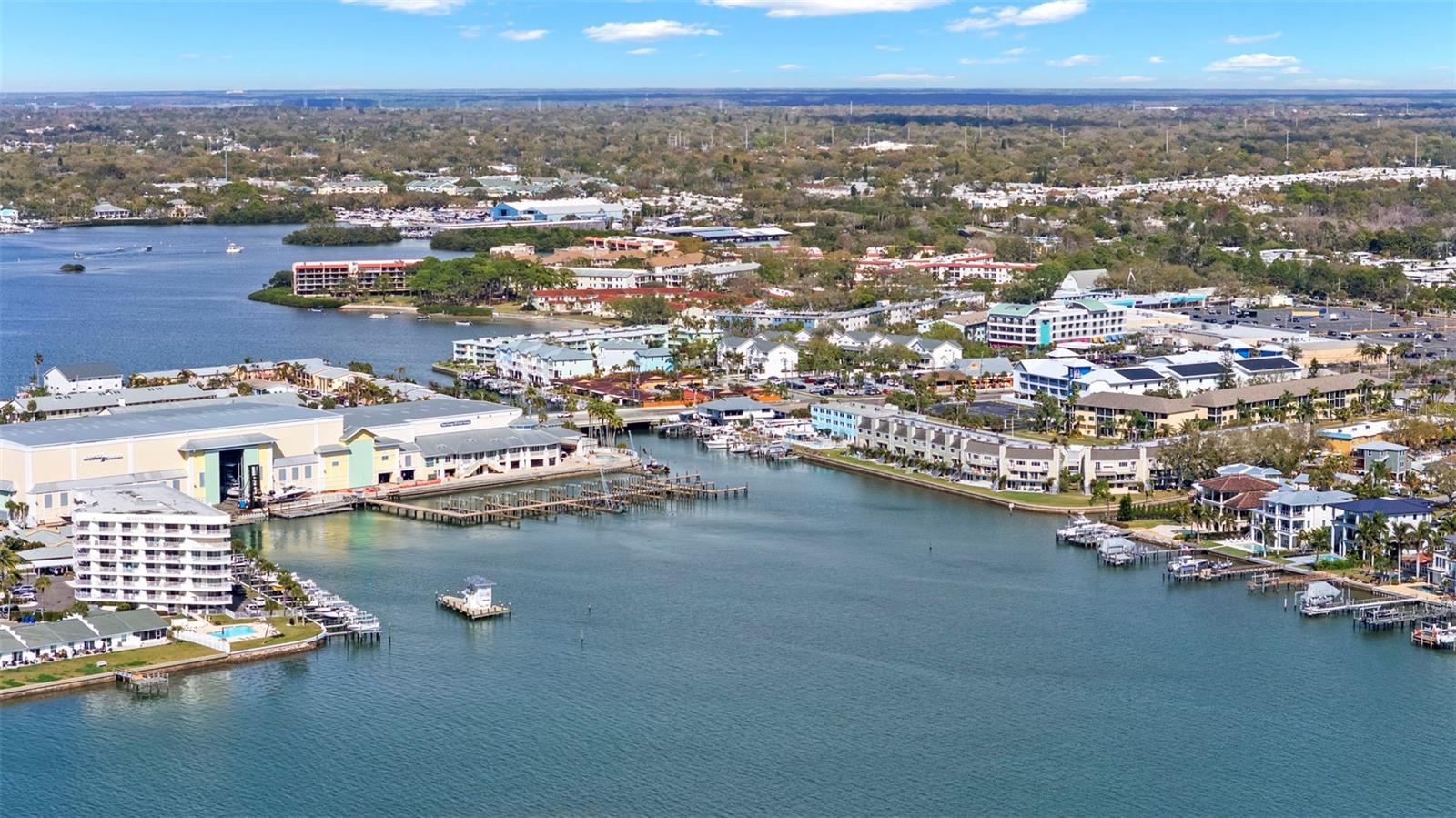 Listing photo id 26 for 439 Causeway Boulevard