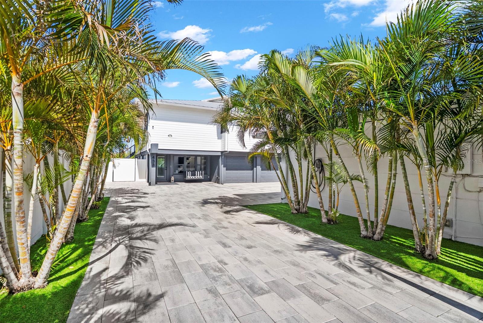 Listing photo id 56 for 439 Causeway Boulevard