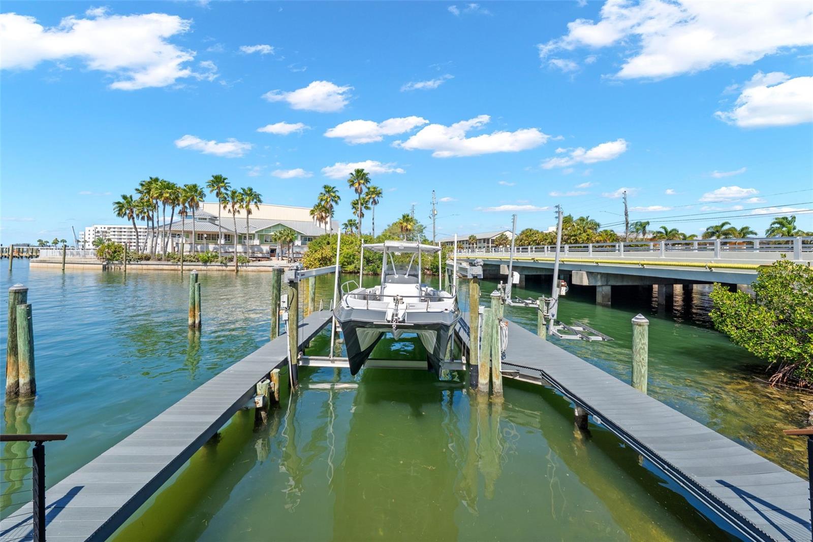 Listing photo id 62 for 439 Causeway Boulevard
