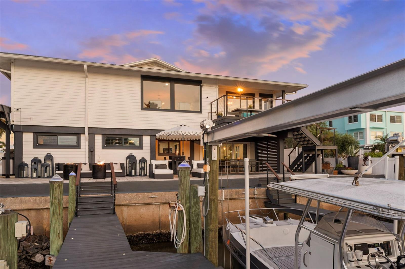 Listing photo id 79 for 439 Causeway Boulevard