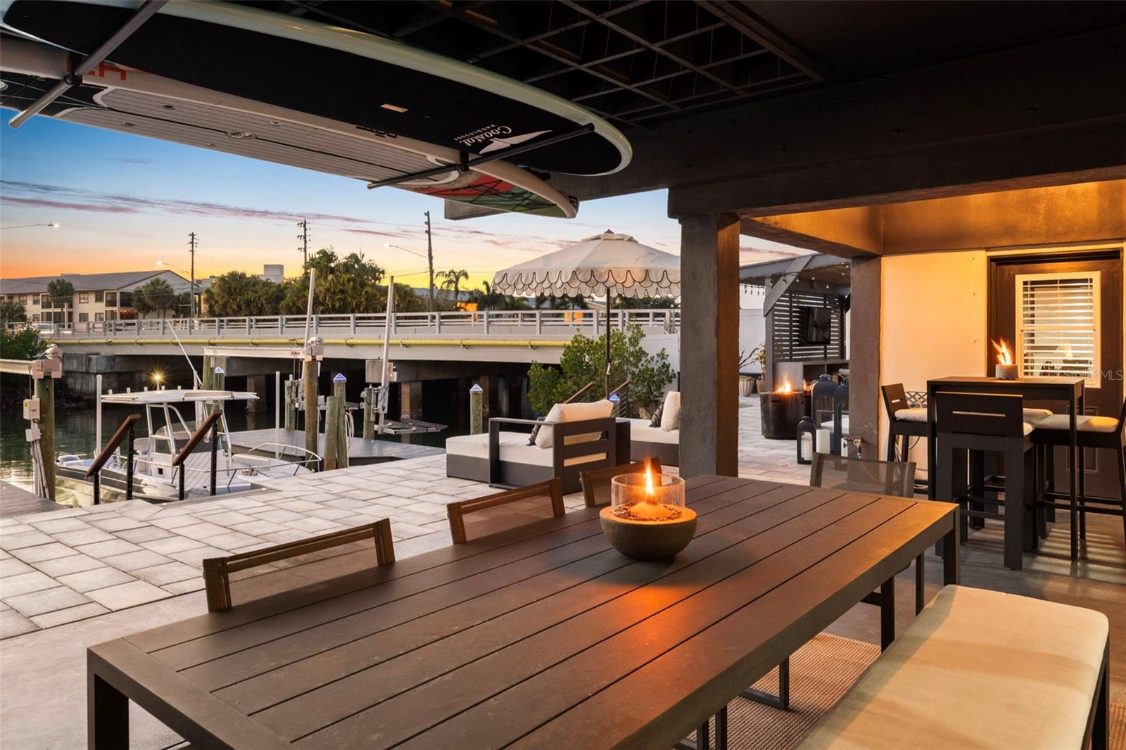 Listing photo id 95 for 439 Causeway Boulevard