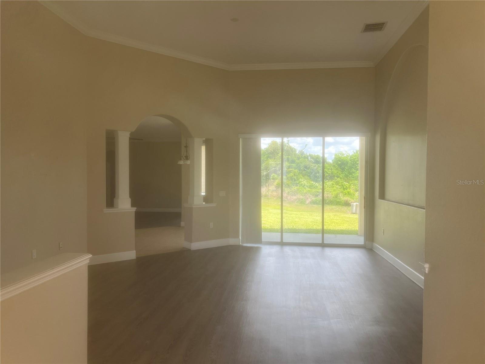 Image 4 of 21 For 2818 Kinsley Street