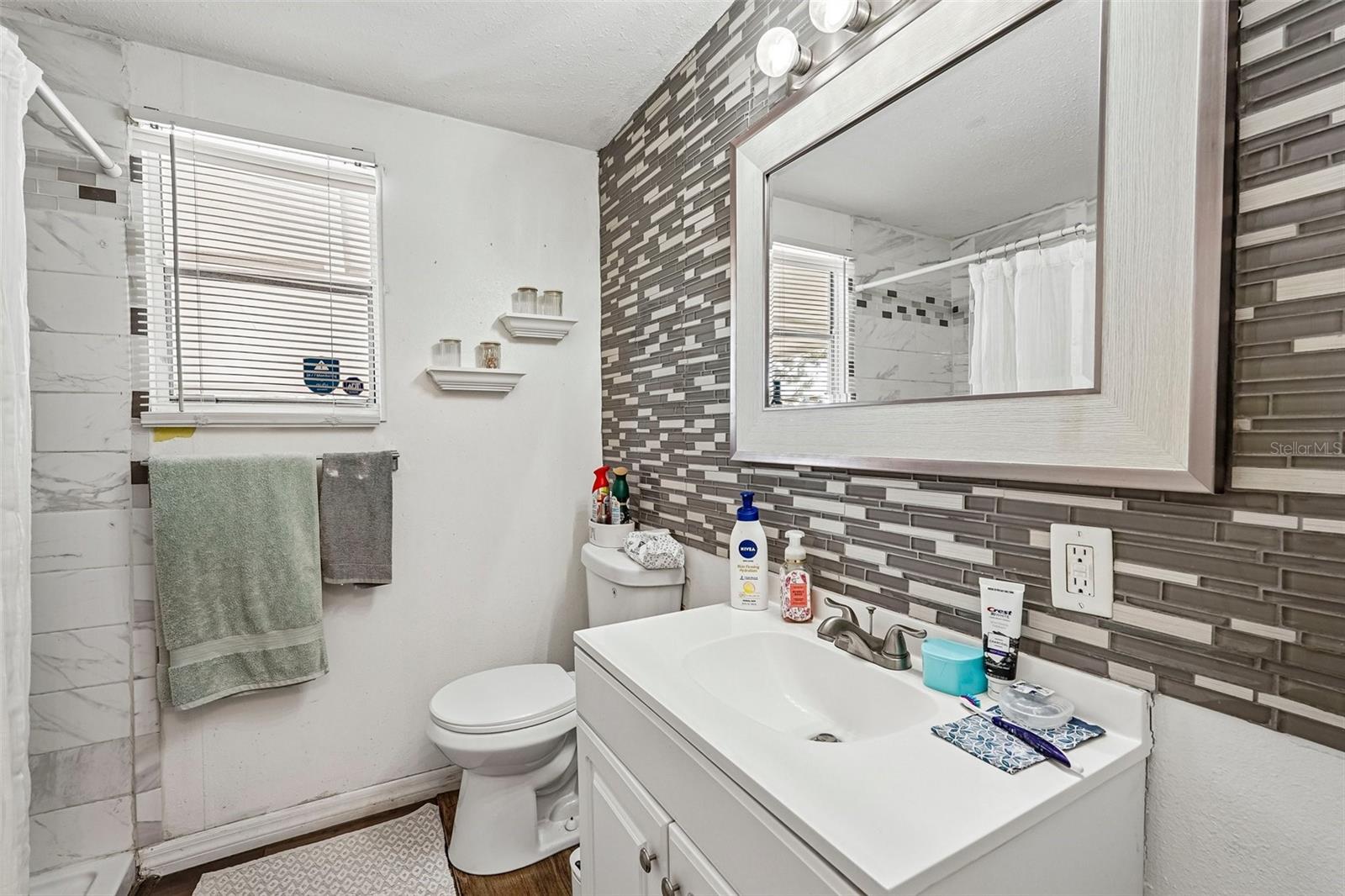 Image 17 of 30 For 603 60th Avenue W