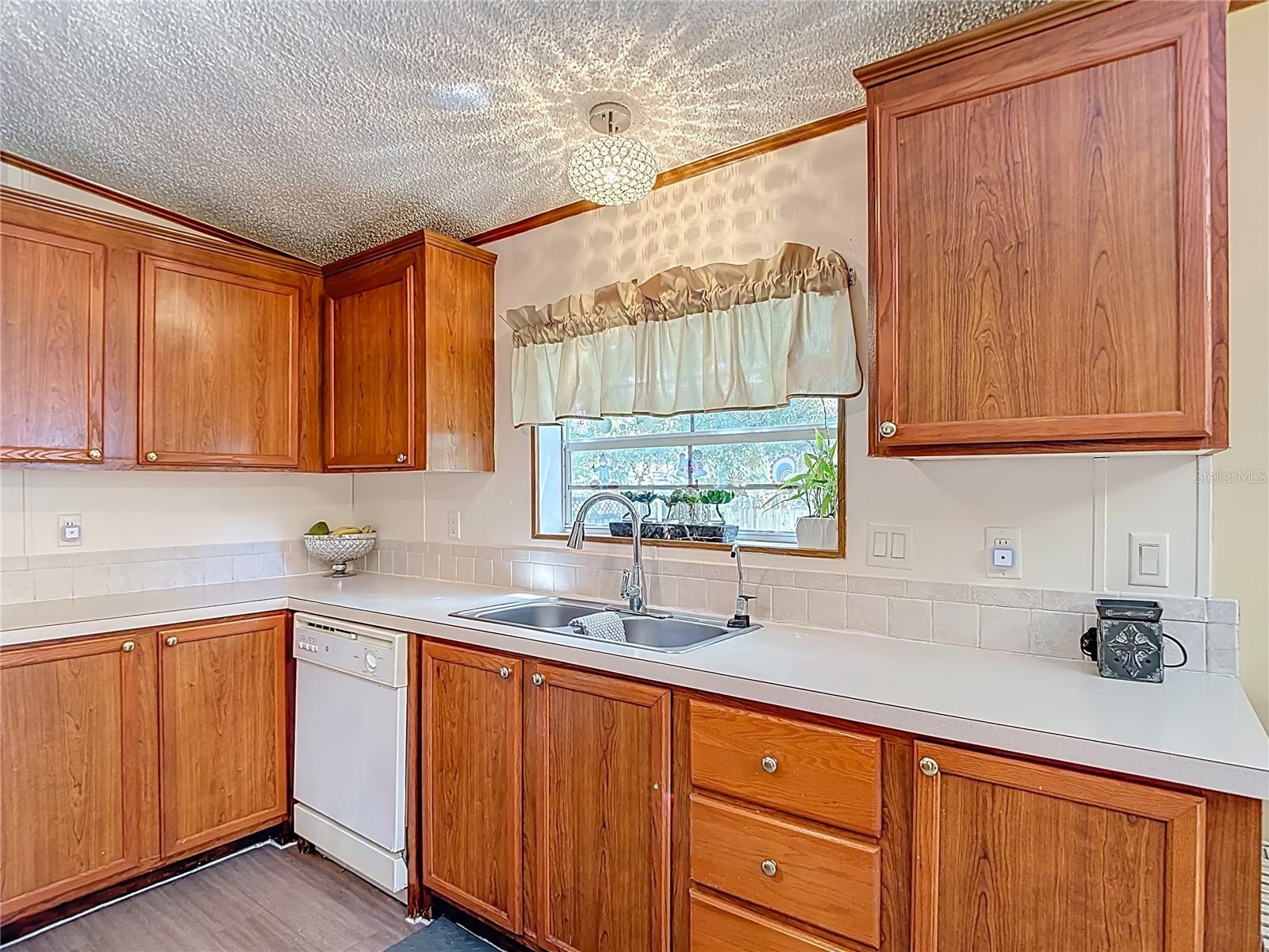 Image 20 of 67 For 7207 50th Avenue S