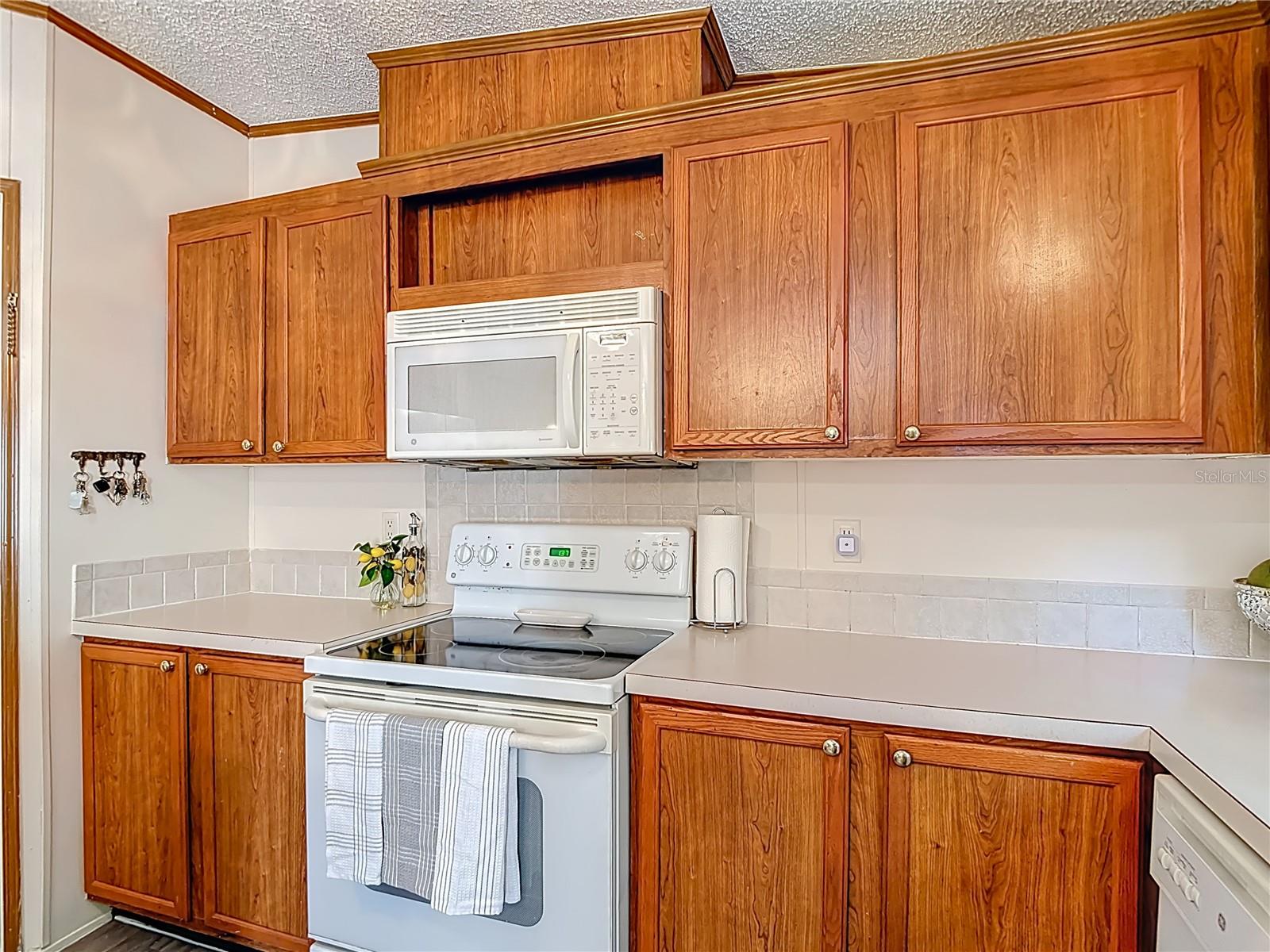 Image 23 of 67 For 7207 50th Avenue S